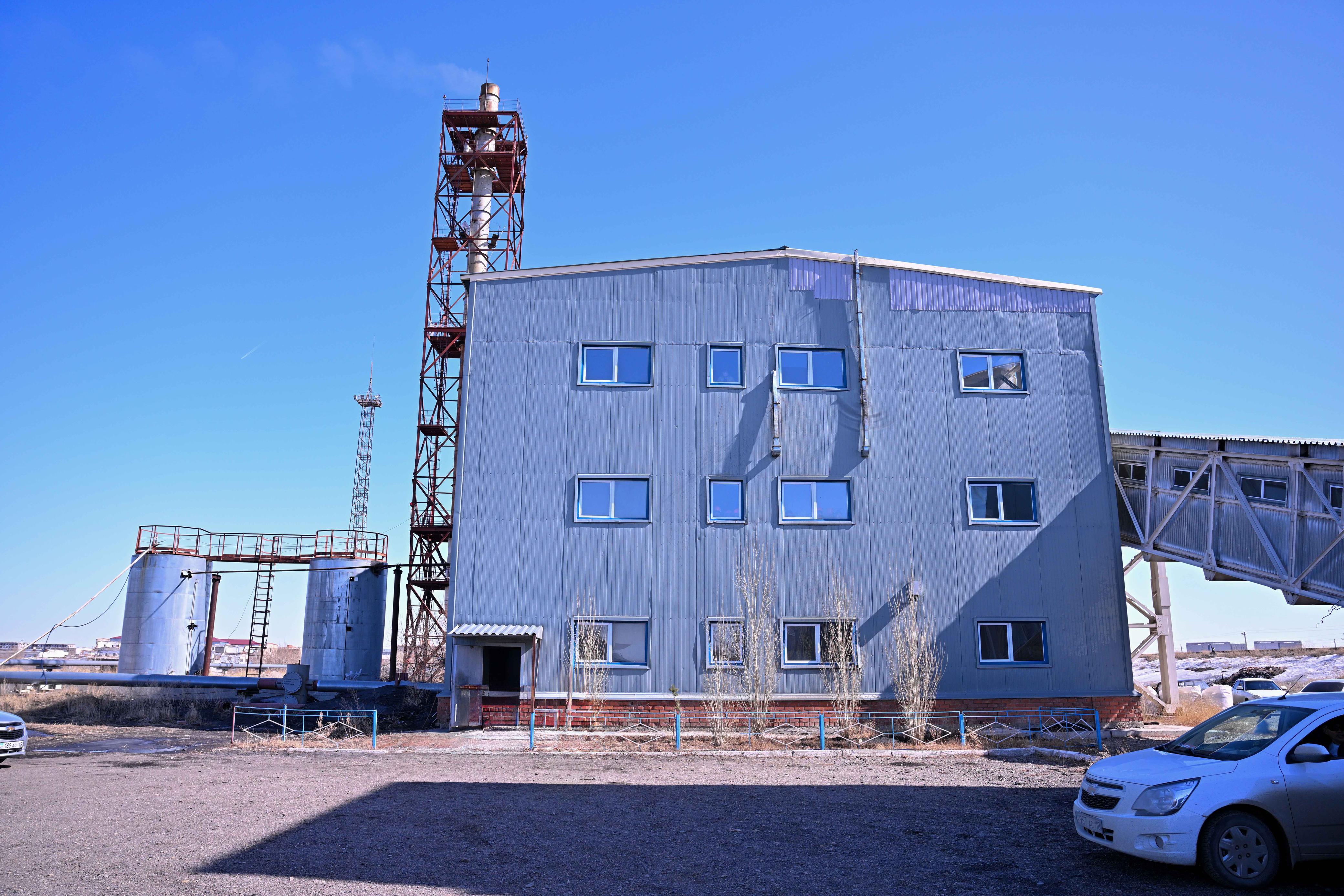 Облыс әкімі Шуақ кентіндегі қазандықтың жұмысымен танысты