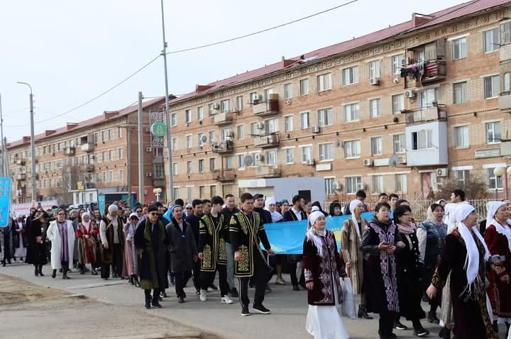 Атыраулық құтқарушылар мерекелік шеруге қатысты