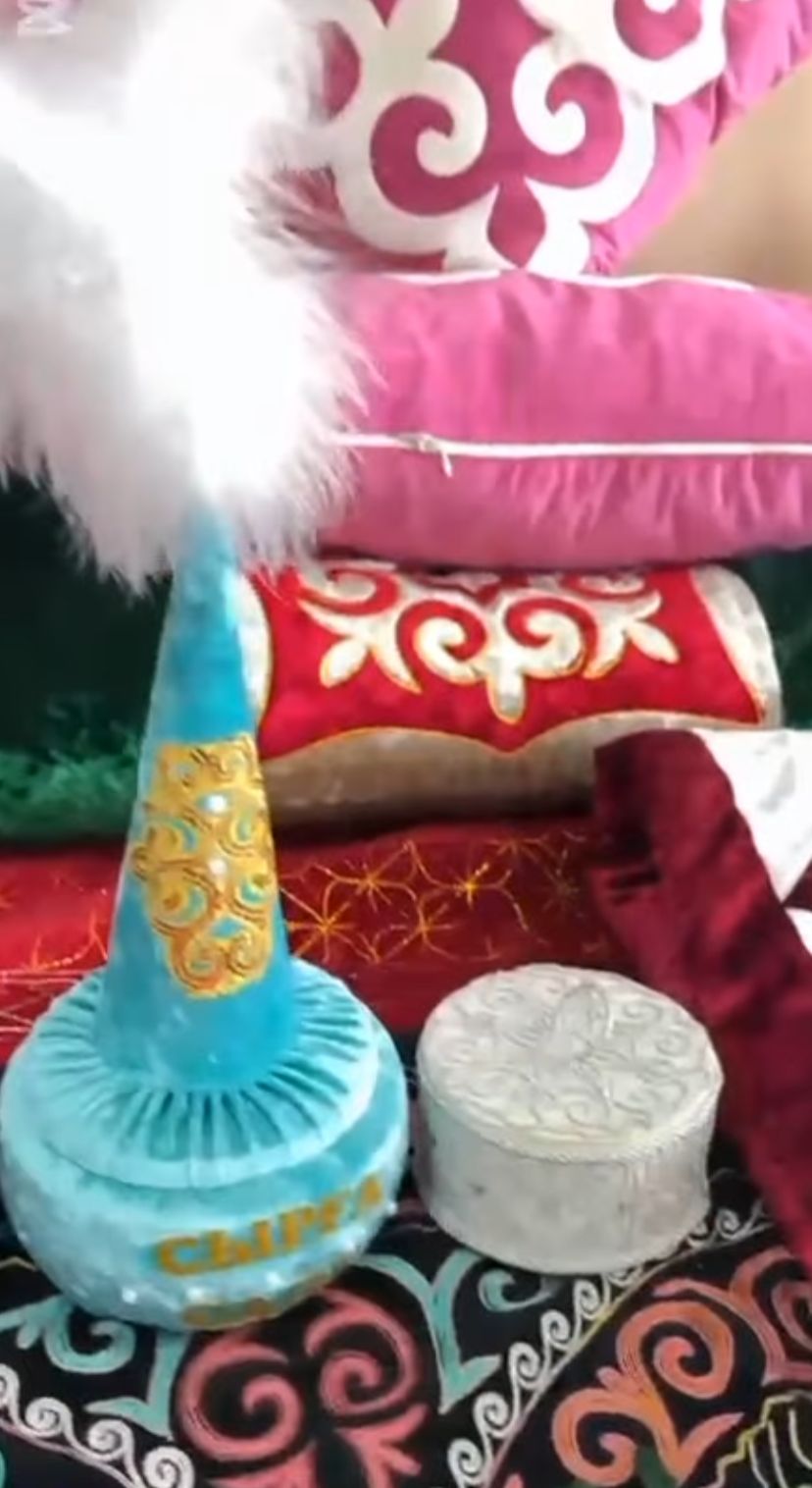 Ұлттық құндылықтарды дәріптеу көрмесі