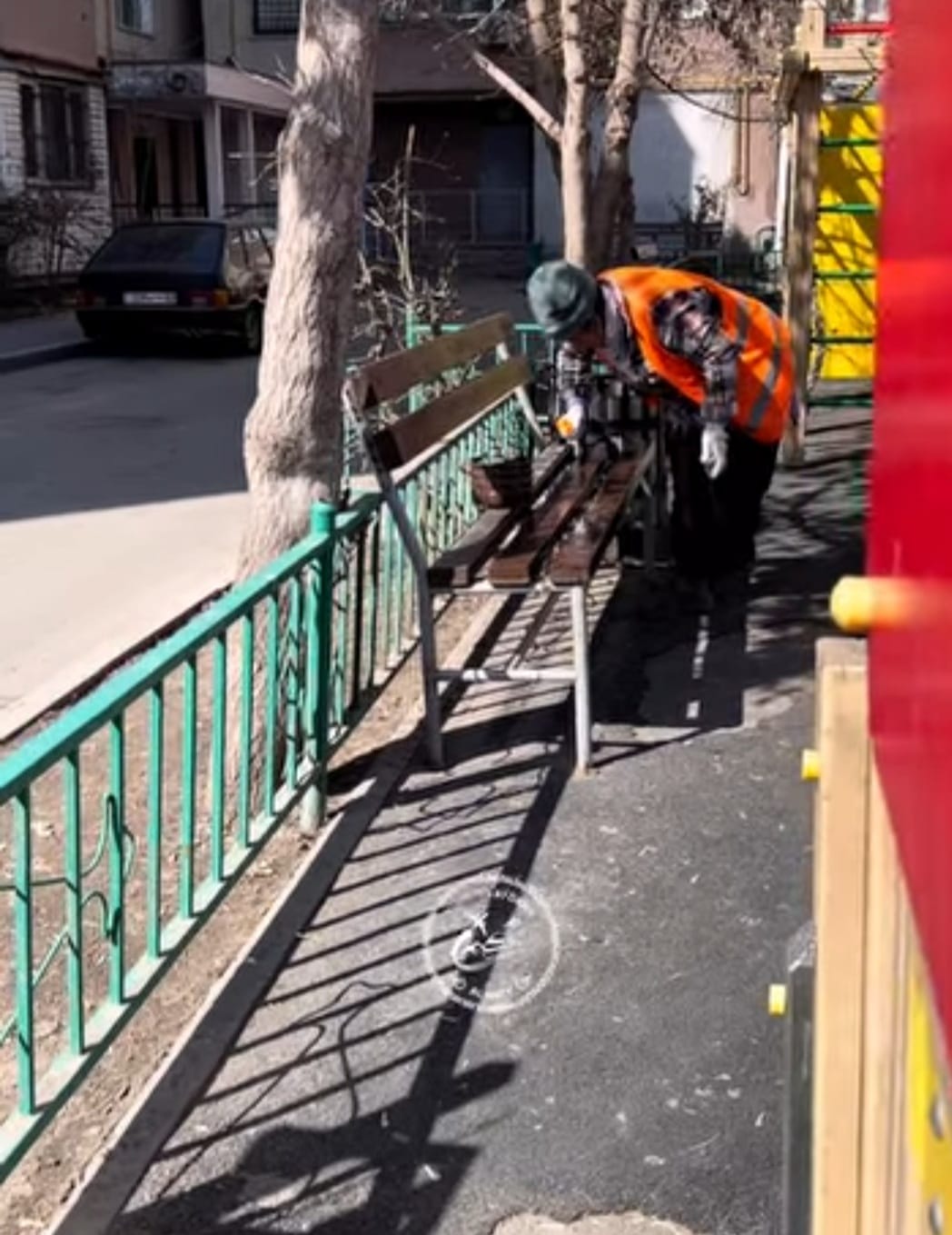 Алматы – біздің ортақ үйіміз: аулалардың аумағын тазалау жұмыстары