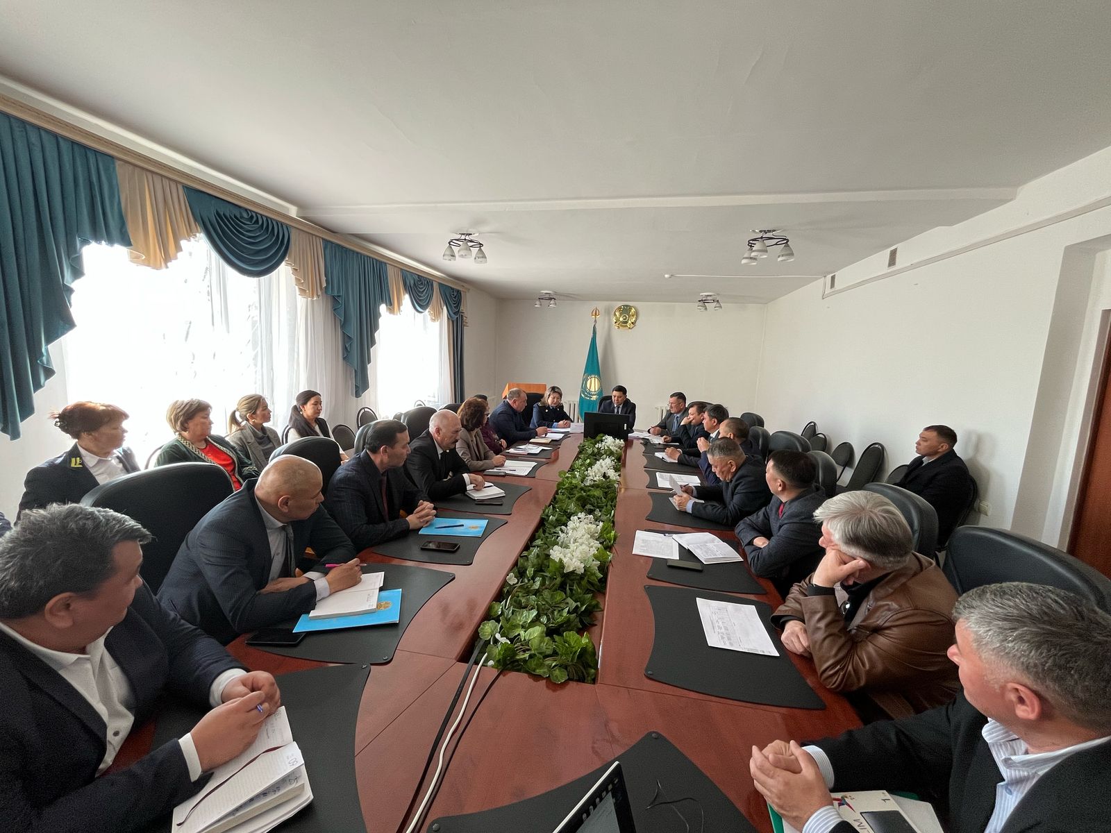 «Заң мен тәртіп: сыбайлас жемқорлыққа қарсы іс-қимыл мәселелері бойынша кездесу»