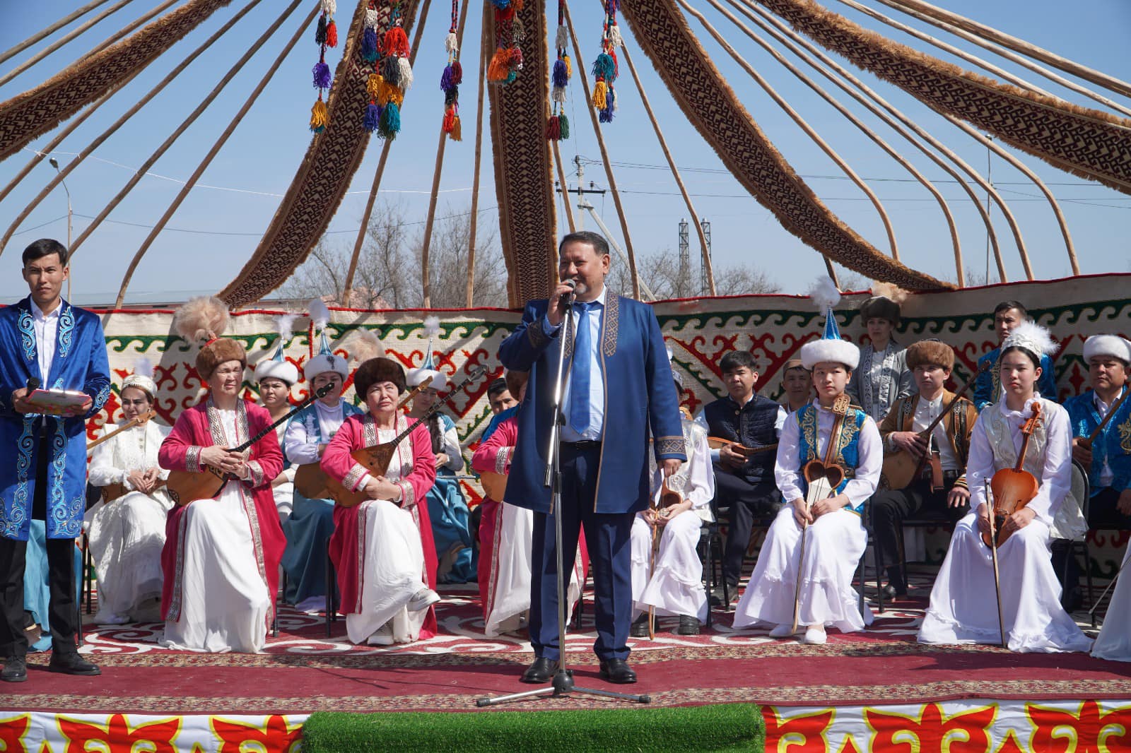 ҚОШ КЕЛДІҢ, ӘЗ - НАУРЫЗ !