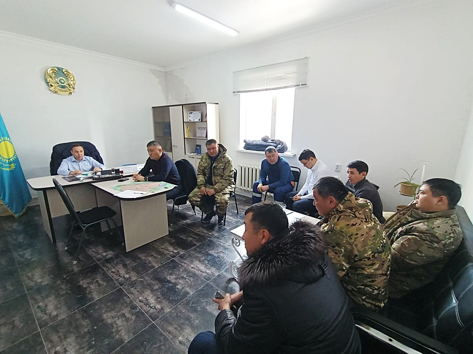 Аудан әкімі Қоянды ауылындағы су тасқыны жағдайын тексерді