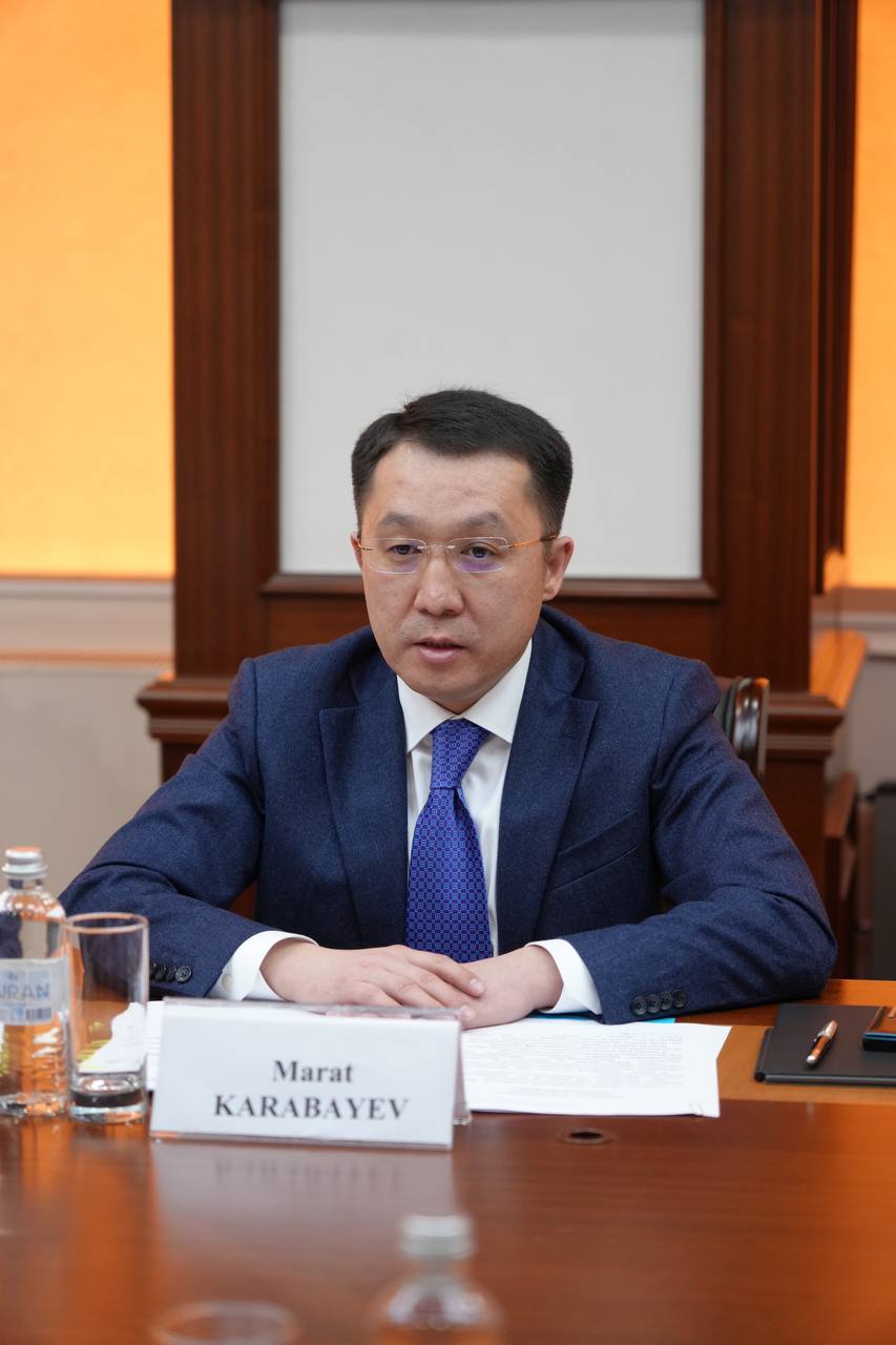 Көлік министрі Марат Қарабаев Дүниежүзілік банк өкілдерімен кездесті