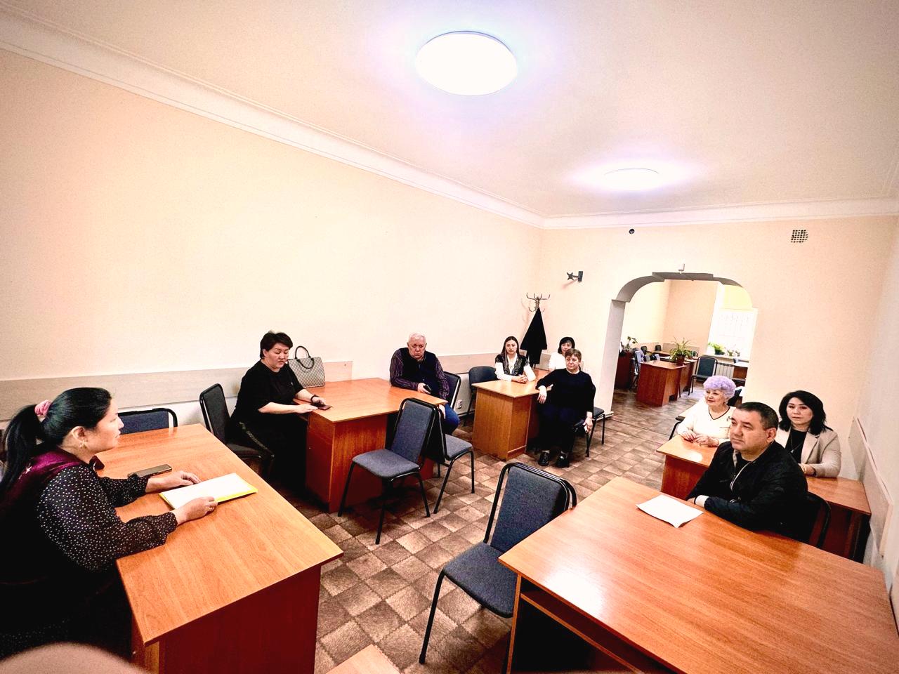 «Мемлекет кепілдік берген заң көмегін алуға құқығы бар түлғалар туралы және оның ішінде адам саудасының құрбандарына құқықтық консультация беру» тақырыбында жұмыс кездесуі өткізілді