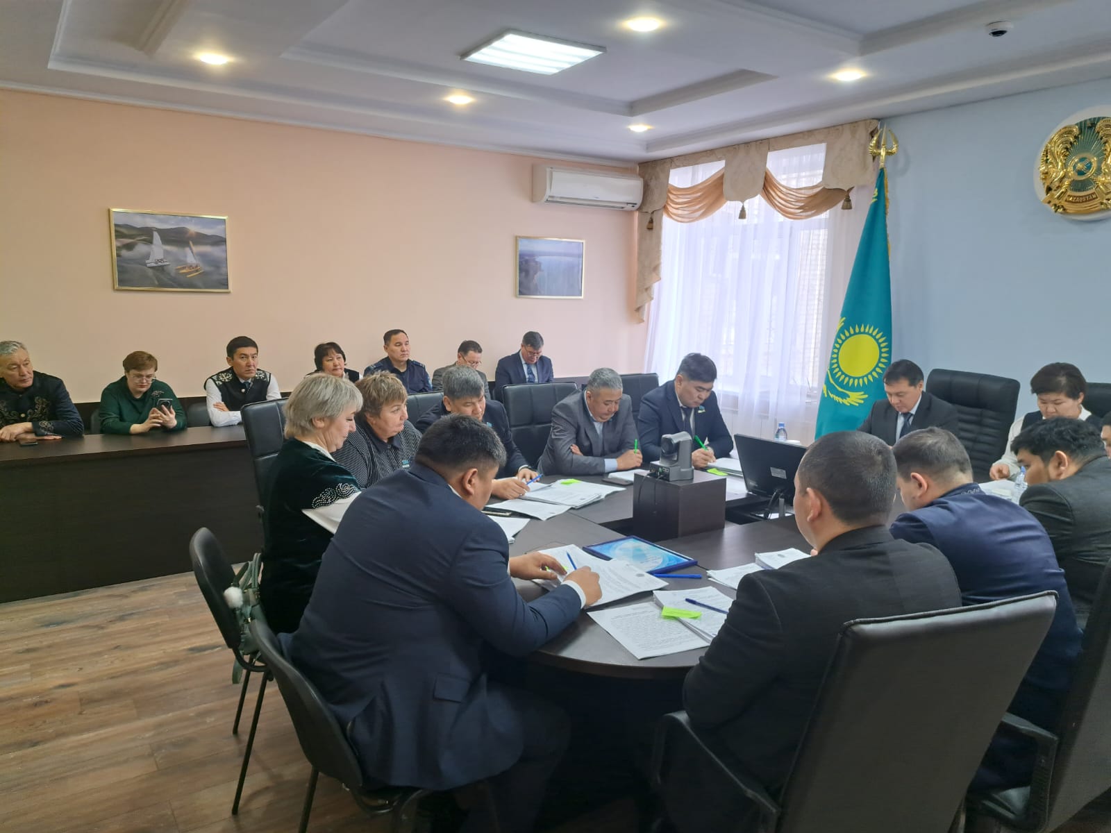 Айыртау аудандық мәслихатының VIIl шақырылымының кезекті ХХІV сессиясы өтті.