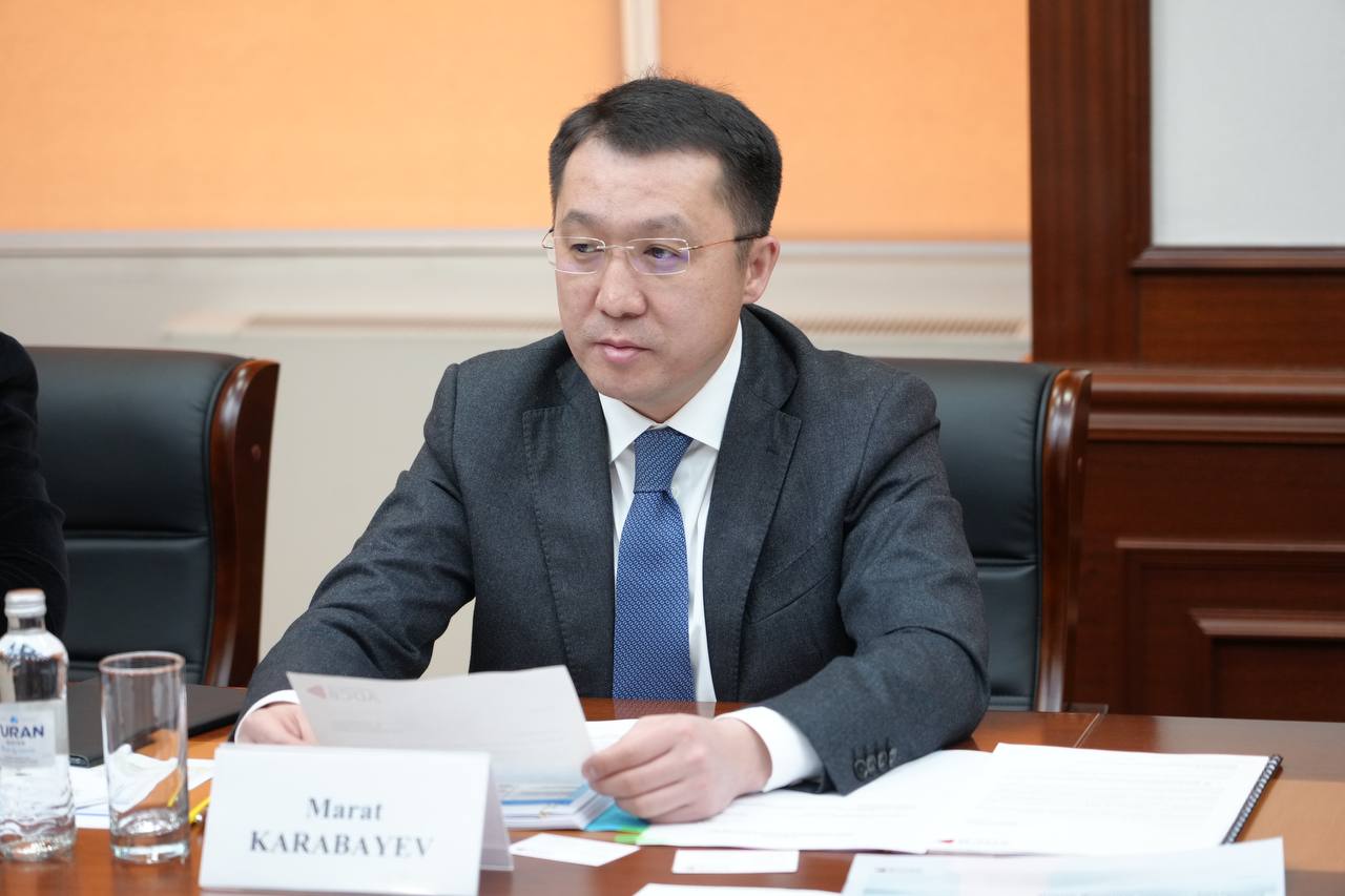 Марат Қарабаев Abu Dhabi Commercial Bank өкілдерімен кездесу өткізді