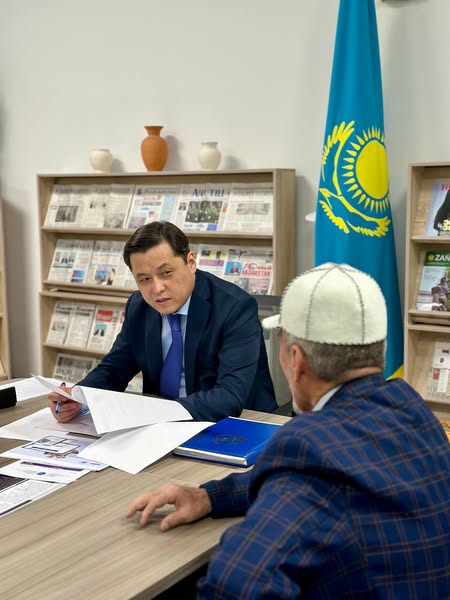 ТҮРКІСТАН: «АШЫҚ ӘКІМДІК» ҒИМАРАТЫНДА ӘЛЕУМЕТТІК САЛАЛАР БОЙЫНША МӘСЕЛЕЛЕР КӨТЕРІЛДІ