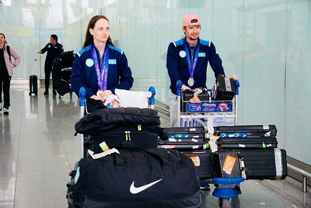 Қысқы Азиада ойындарының жүлдегерлері Вадим Куралес пен Арина Крюкова елге оралды