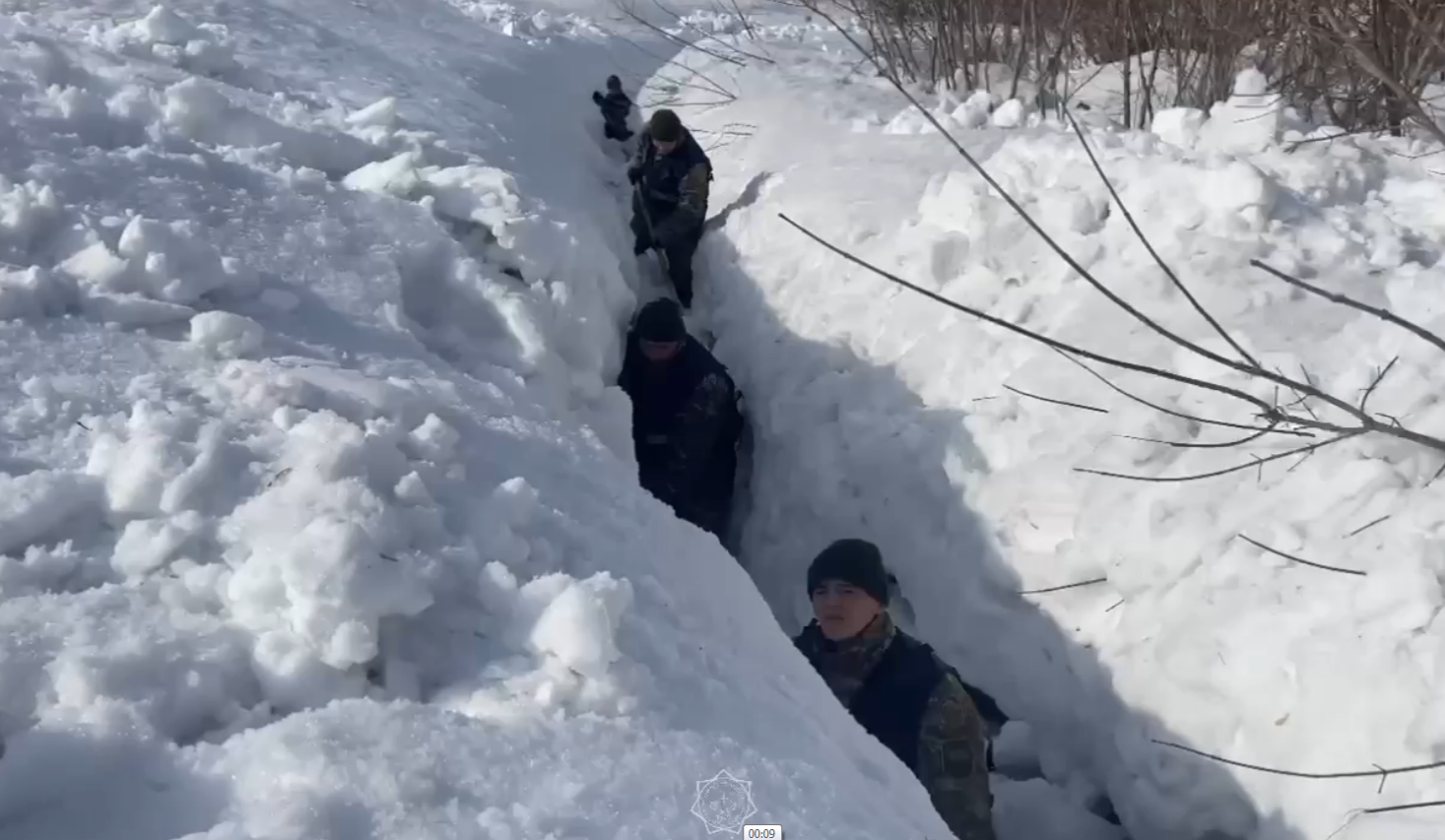 ТЖМ әскери қызметшілері ШҚО-да су тасқынының алдын алуға көмектесуде