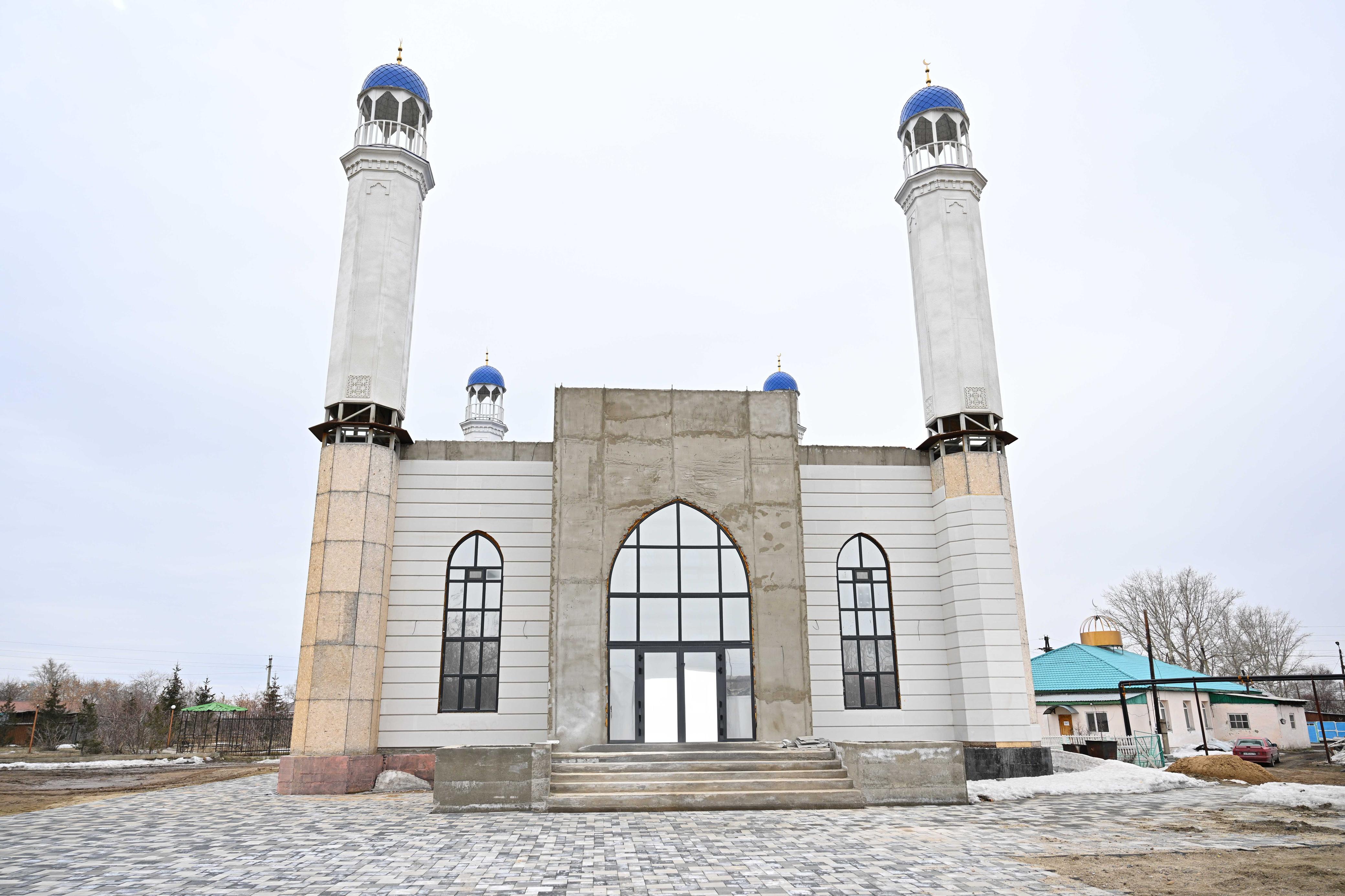 Облыс әкімі Бородулиха ауданындағы мешіт құрылысын көрді