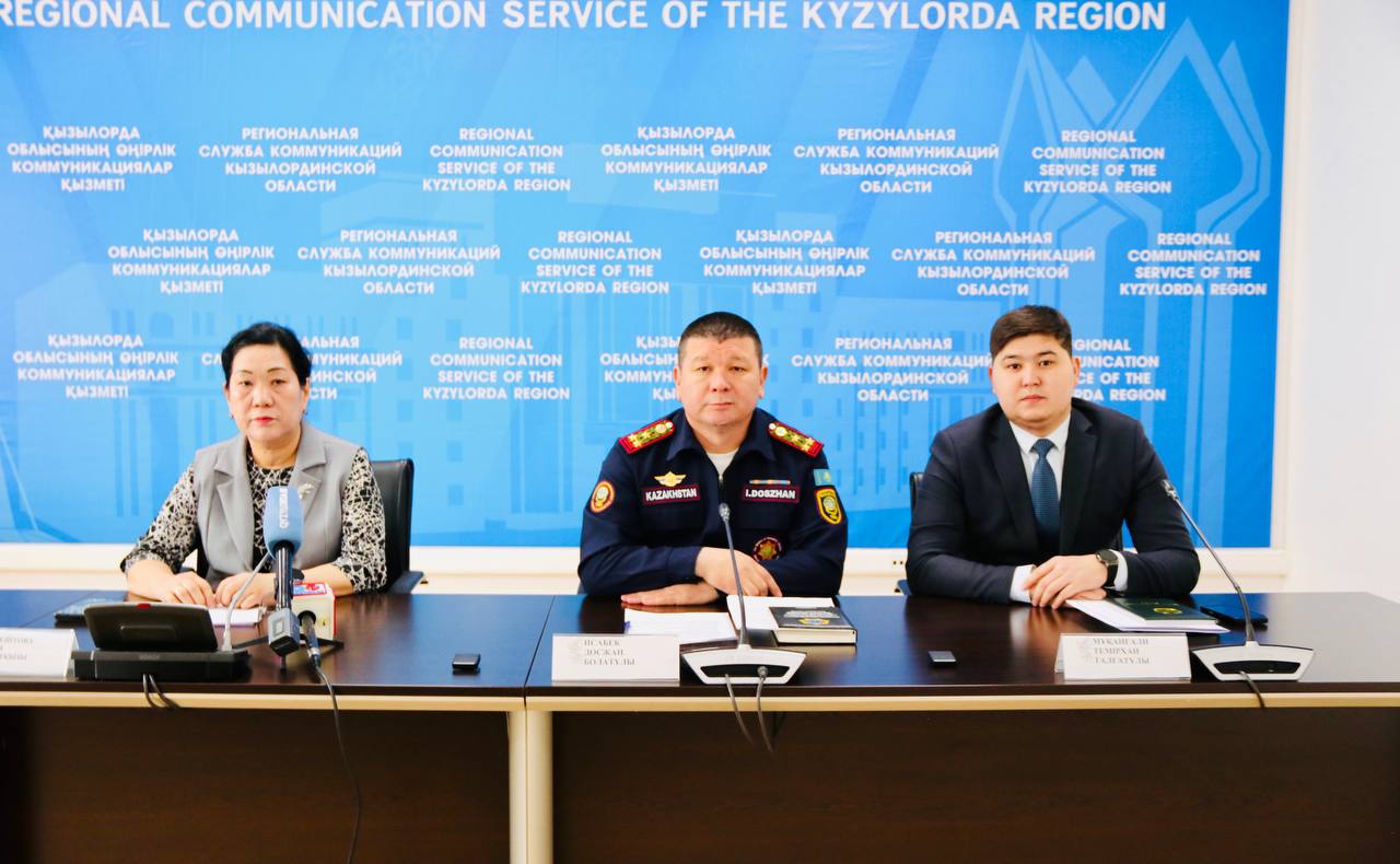 Күшейтілген режимде қызмет еткен мекемелердің өкілдері брифингті өткізді