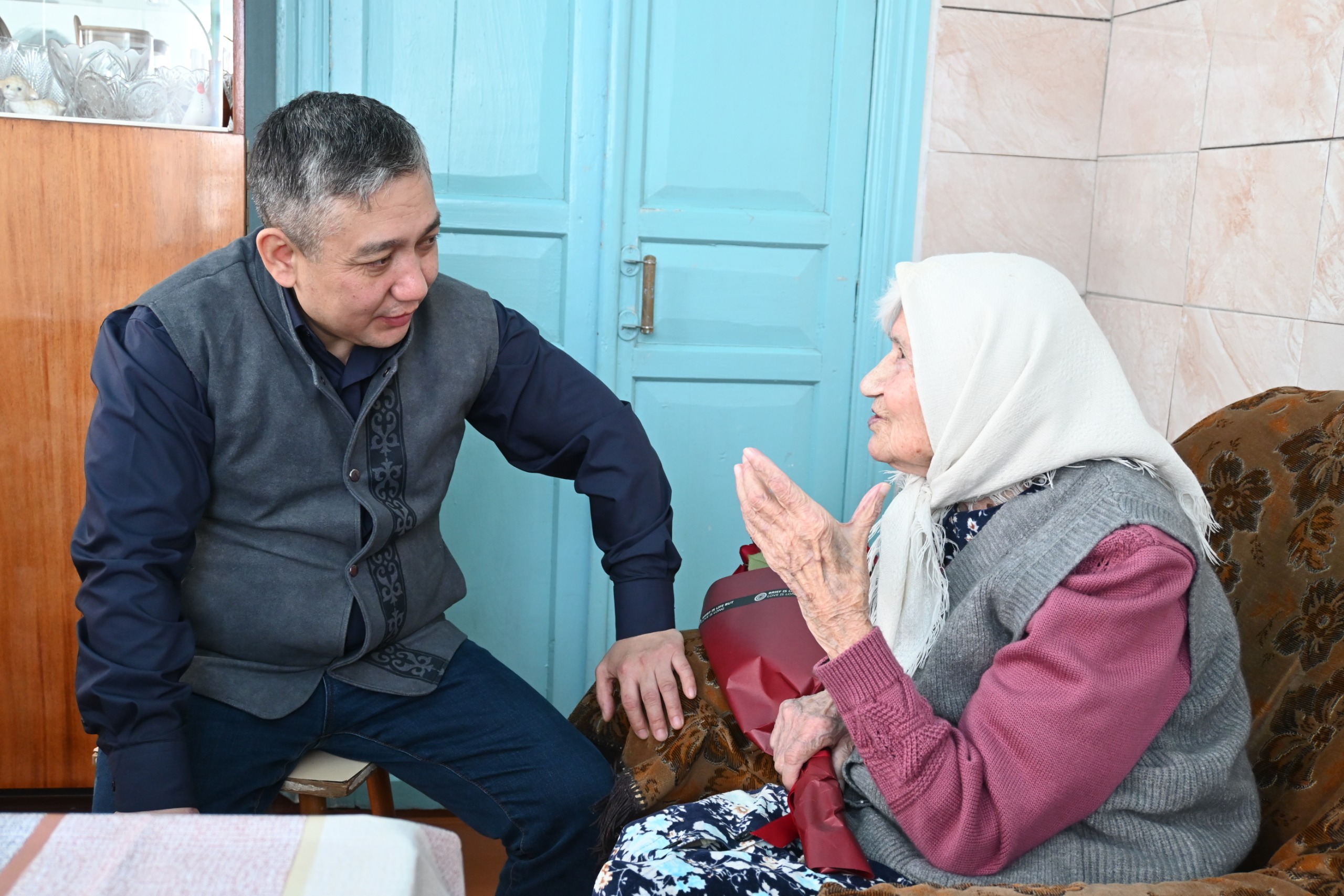 Еңбек ардагері Наурыз мерекесімен құттықтаймыз