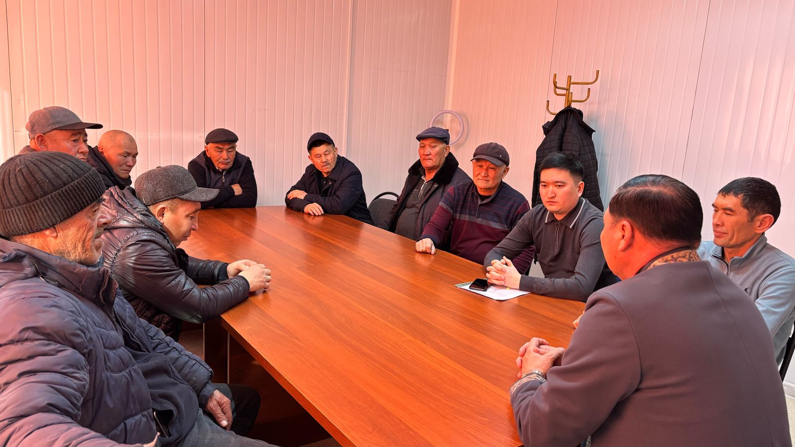 Жағатал ауылдық округінде орналасқан шаруа қожалықтарына түсіндірме жұмыстары жүргізілді.