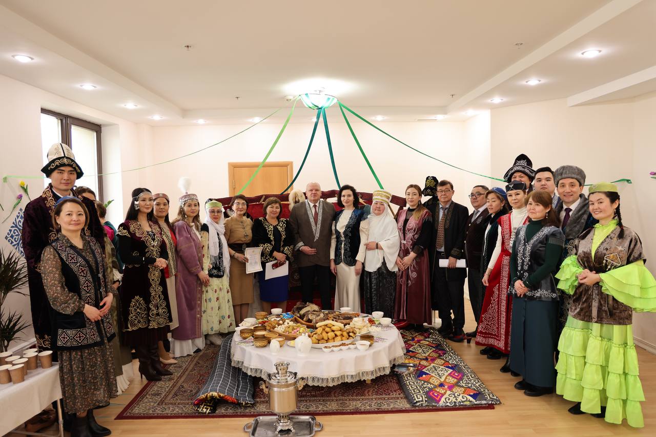 Жоғары Сот Кеңесінде қайта жаңару және халықтар бірлігінің символы болып табылатын Наурыз мерекесіне арналған салтанатты іс — шара өтті