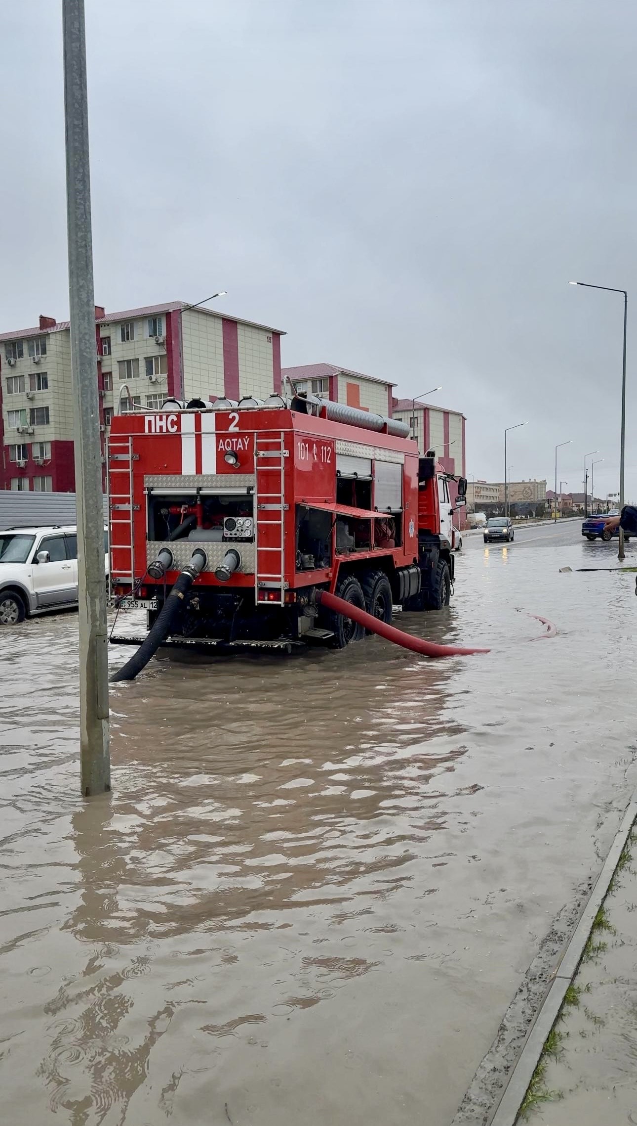Ақтау көшелерінен 350 м³ жаңбыр суы алынды