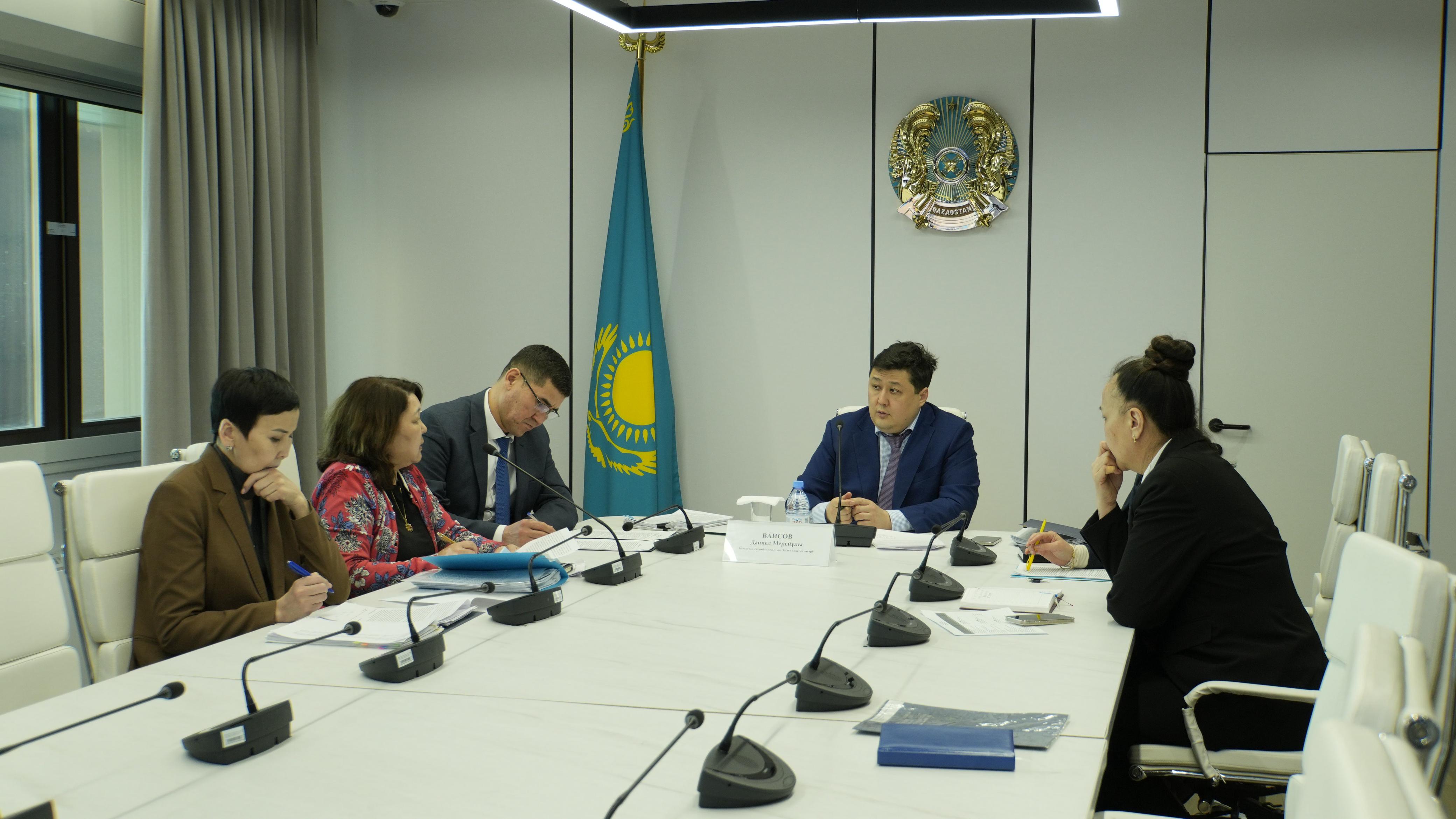 ҚР Әділет вице-министрі Даниель Ваисов азаматтарды қабылдады