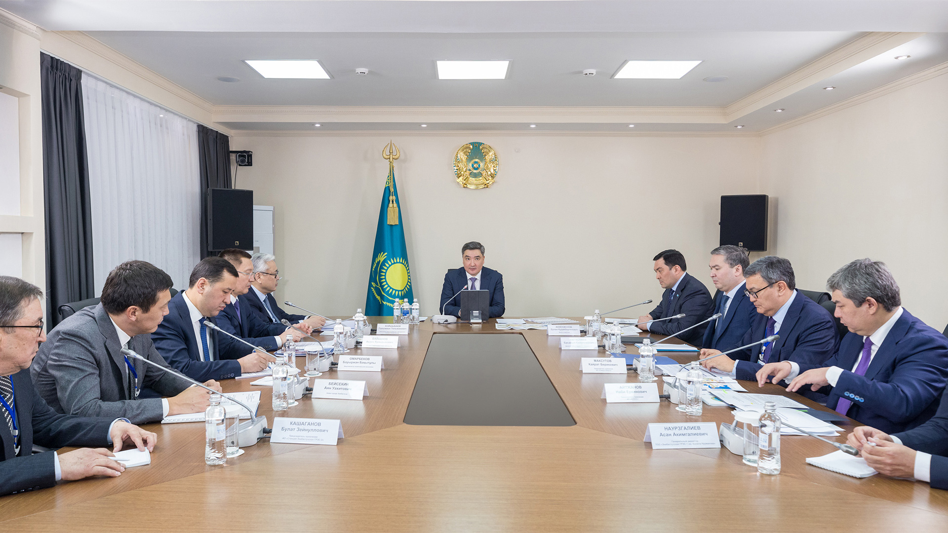 Олжас Бектенов Екібастұз ГРЭС аумағында энергетиканы дамыту мәселелері бойынша республикалық кеңес өткізді