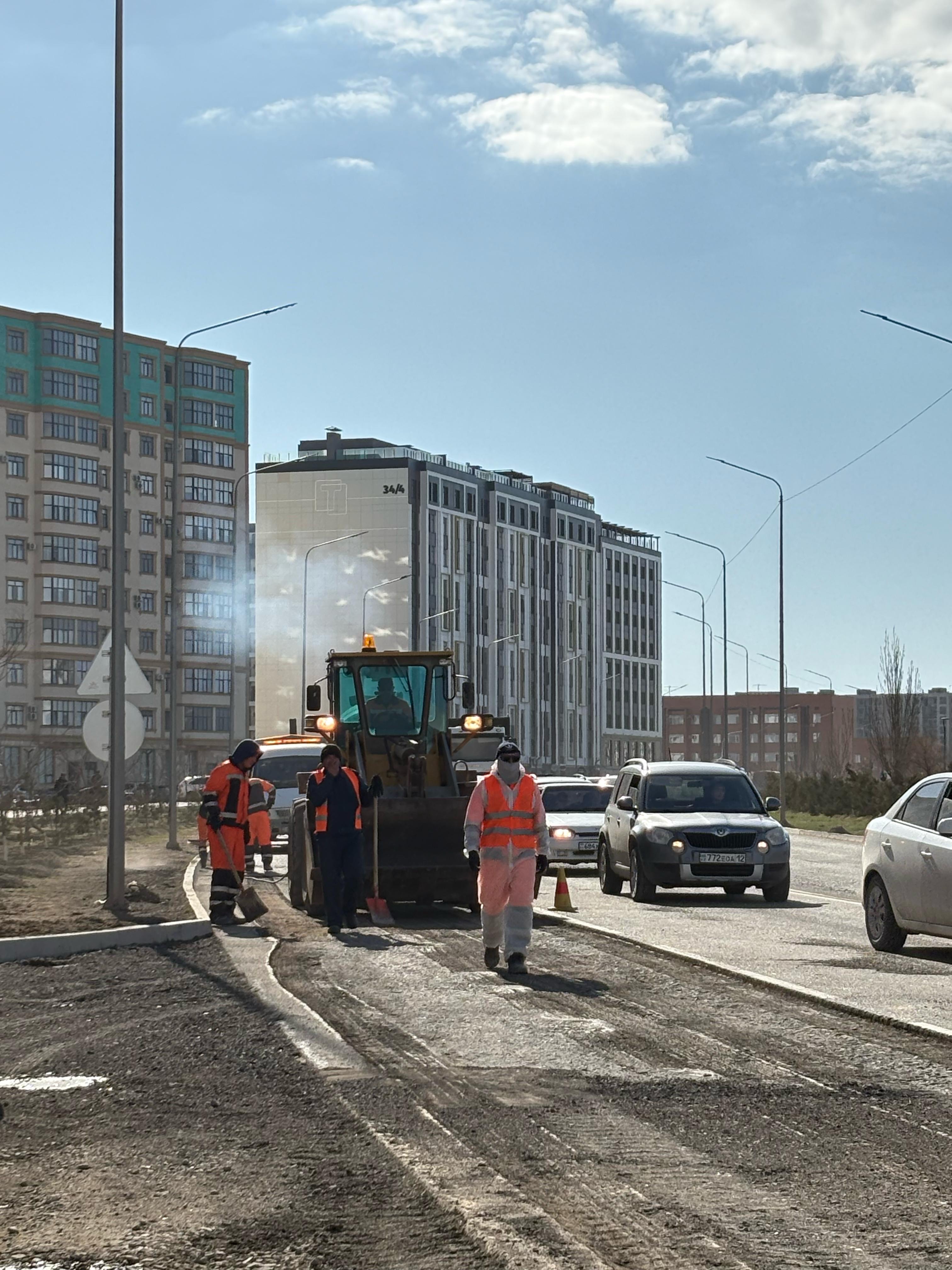 Шаһарда шұңқырлы жөндеу жұмыстары жалғасып жатыр