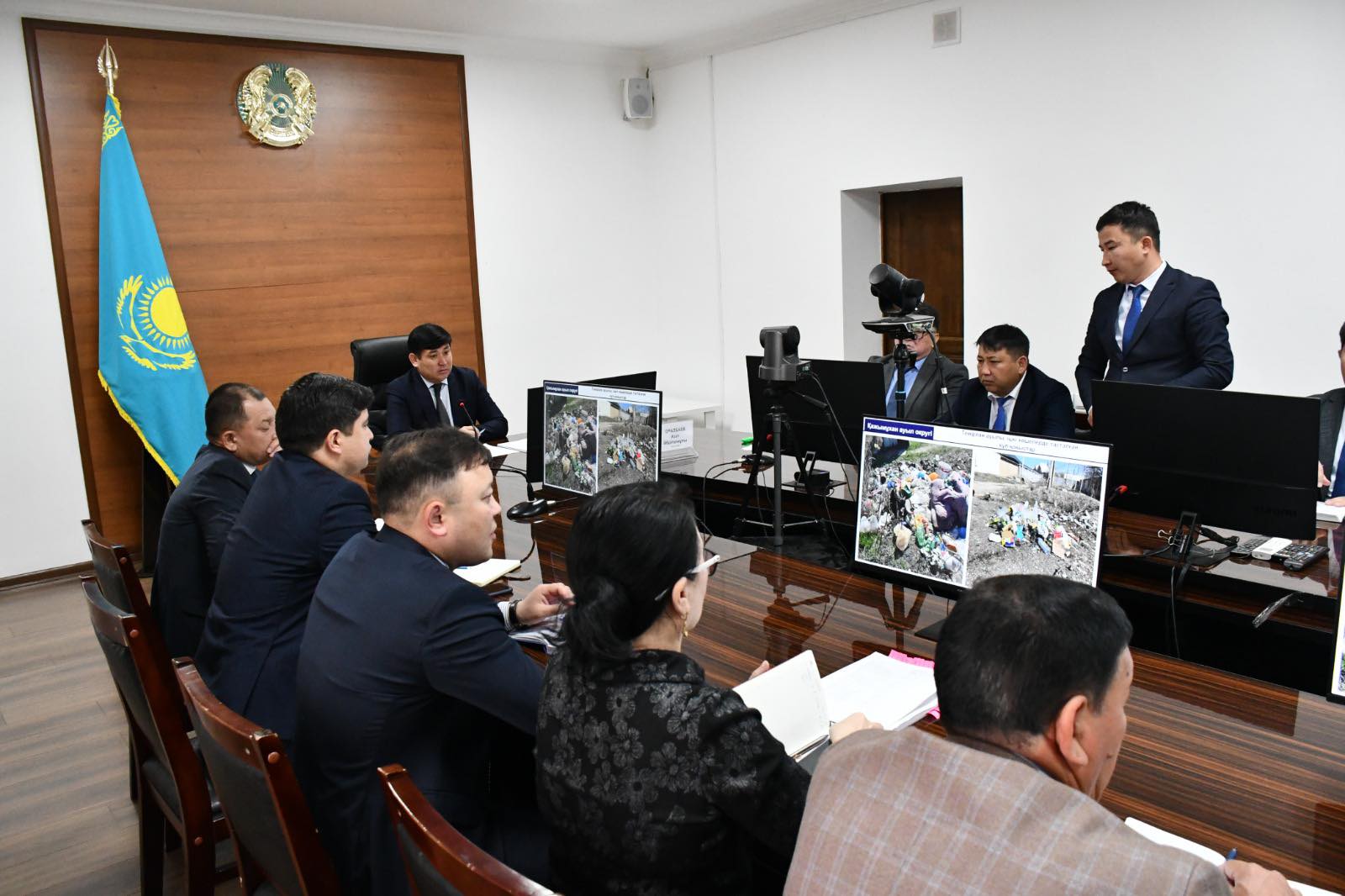 АППАРАТТЫҚ МӘЖІЛІС ӨТТІ