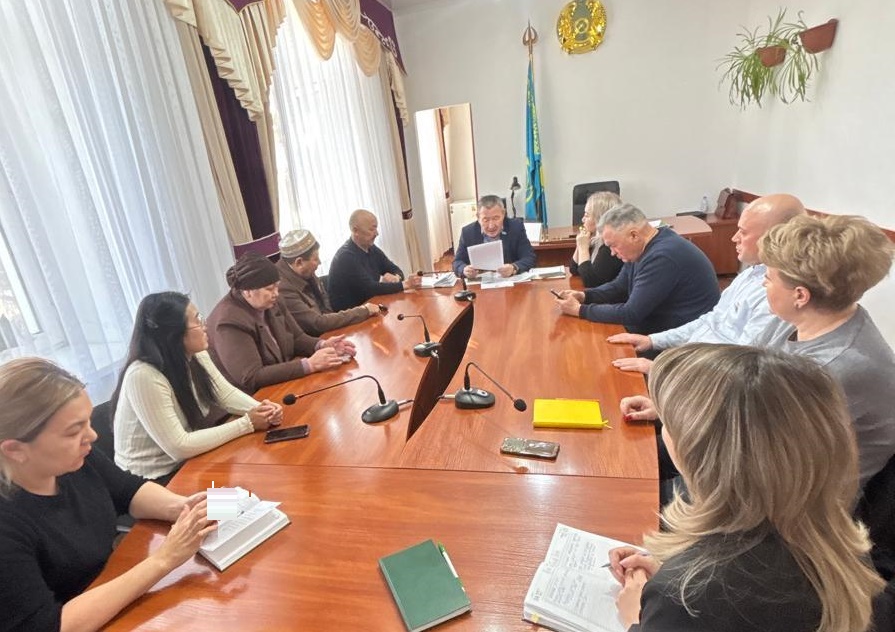 Ақкөл аудандық мәслихатында Ұлттық Құрылтай отырысында Елбасы ұсынған реформаларды талқылауға арналған дөңгелек үстел өтті.