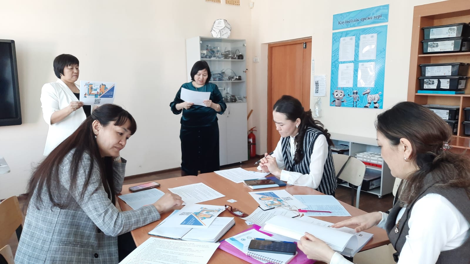 «Авторлық бағдарлама мұғалімнің шығармашылық өсуінің көрсеткіші» атты облыстық семинары аясында шеберлік сыныптары