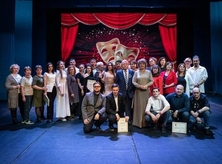 Абай облысында театр қызметкерлері марапатталды