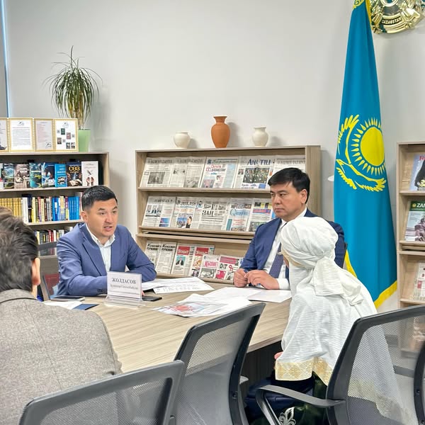 ТҮРКІСТАН ОБЛЫСЫ ТҰРҒЫНДАРЫНЫҢ МӘСЕЛЕЛЕРІ ТЫҢДАЛДЫ