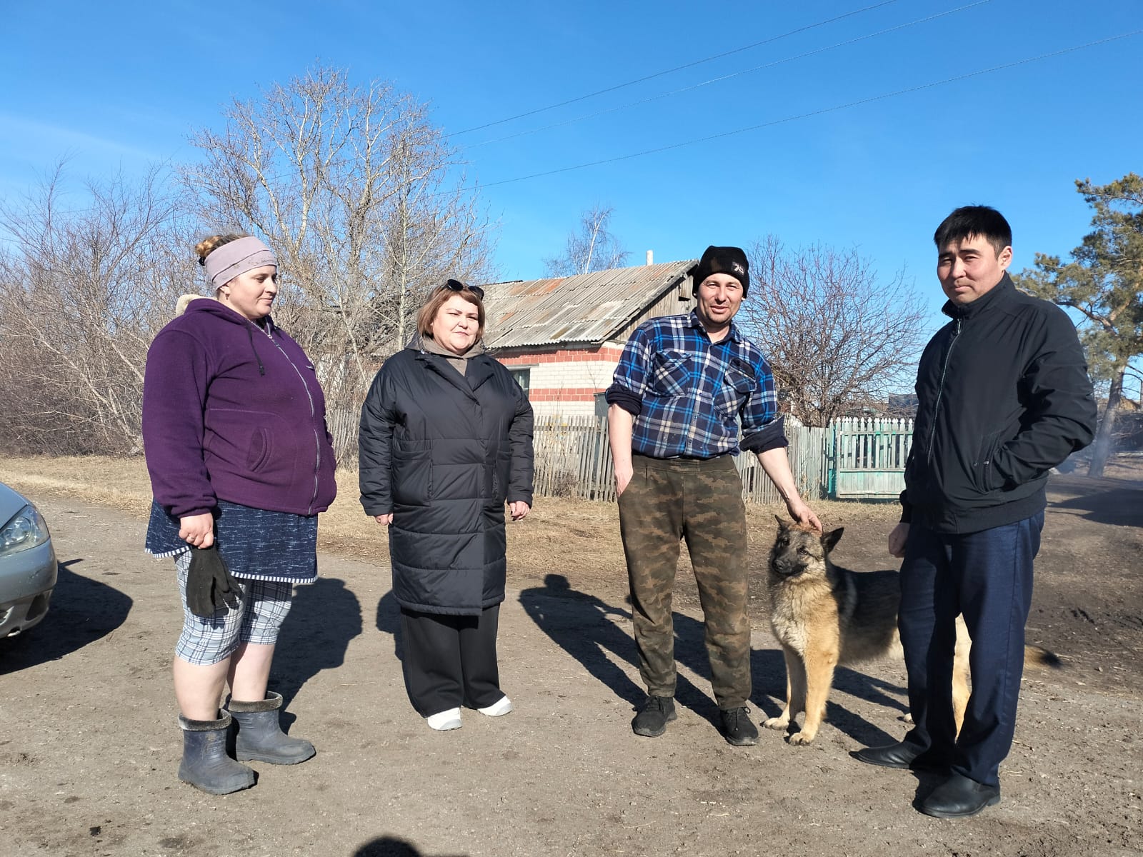 2025 жылғы 27 наурызда Светлое ауылында аудандық мәслихат депутаты И. А. Алтынникова азаматтардың жеке қабылдауын өткізді.