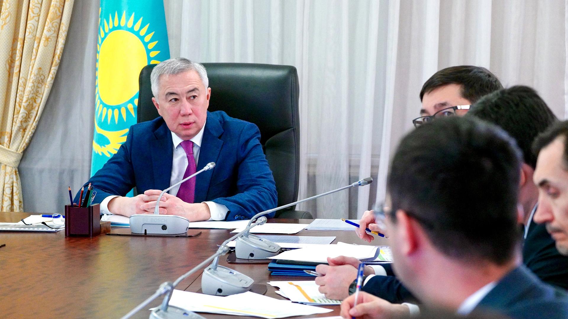 Үкіметте Шығыс Қазақстан және Абай облыстарының экономикалық дамуы, IT-саланың өсу әлеуеті қаралды