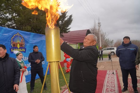 ТҮРКІСТАН: БӘЙДІБЕК АУДАНЫНДА ТАҒЫ БІР ЕЛДІ МЕКЕН ГАЗҒА ҚОСЫЛДЫ