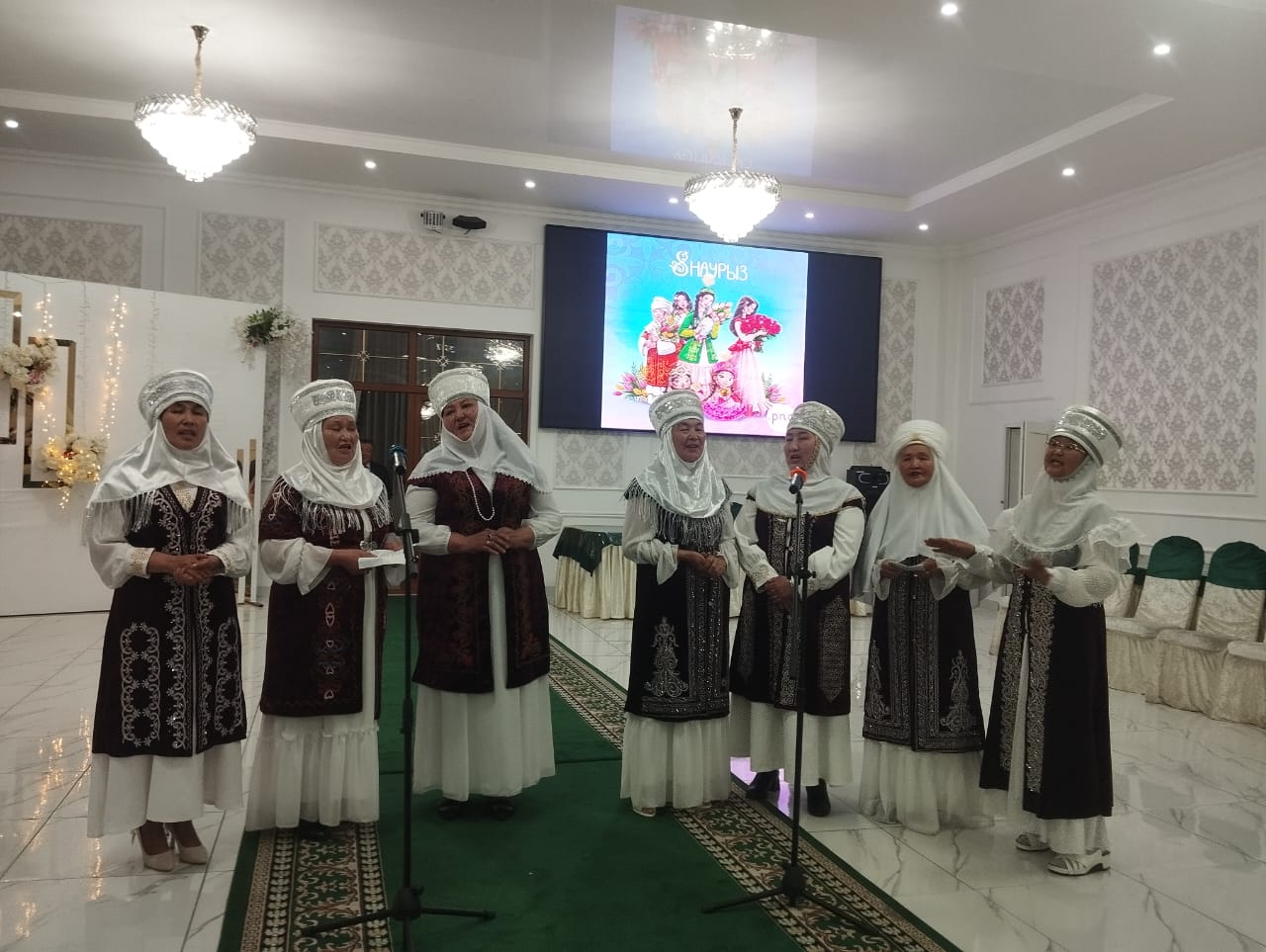 8  наурыз Халықаралық әйелдер күні аталып өтті.