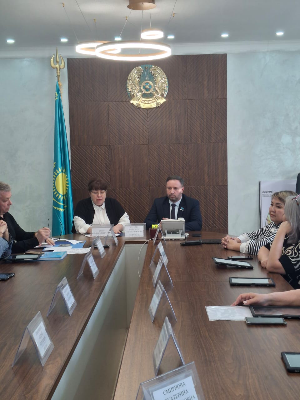 Қалалық ТҮКШ бөлімінің басшысы 2024 жылдың соңында және ағымдағы жылдың қаңтар-ақпан айларында келіп түскен депутаттық сауалдарды орындау бойынша өткізілетін іс-шаралар туралы Өскемен қалалық мәслихаты депутаттарының алдында есеп берді