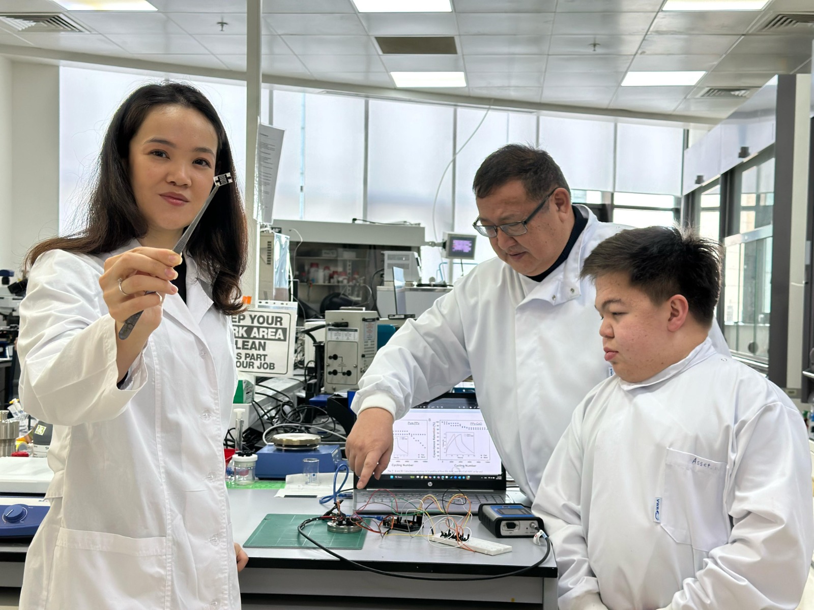 NU Researchers Develop Innovative Material for Microelectronics