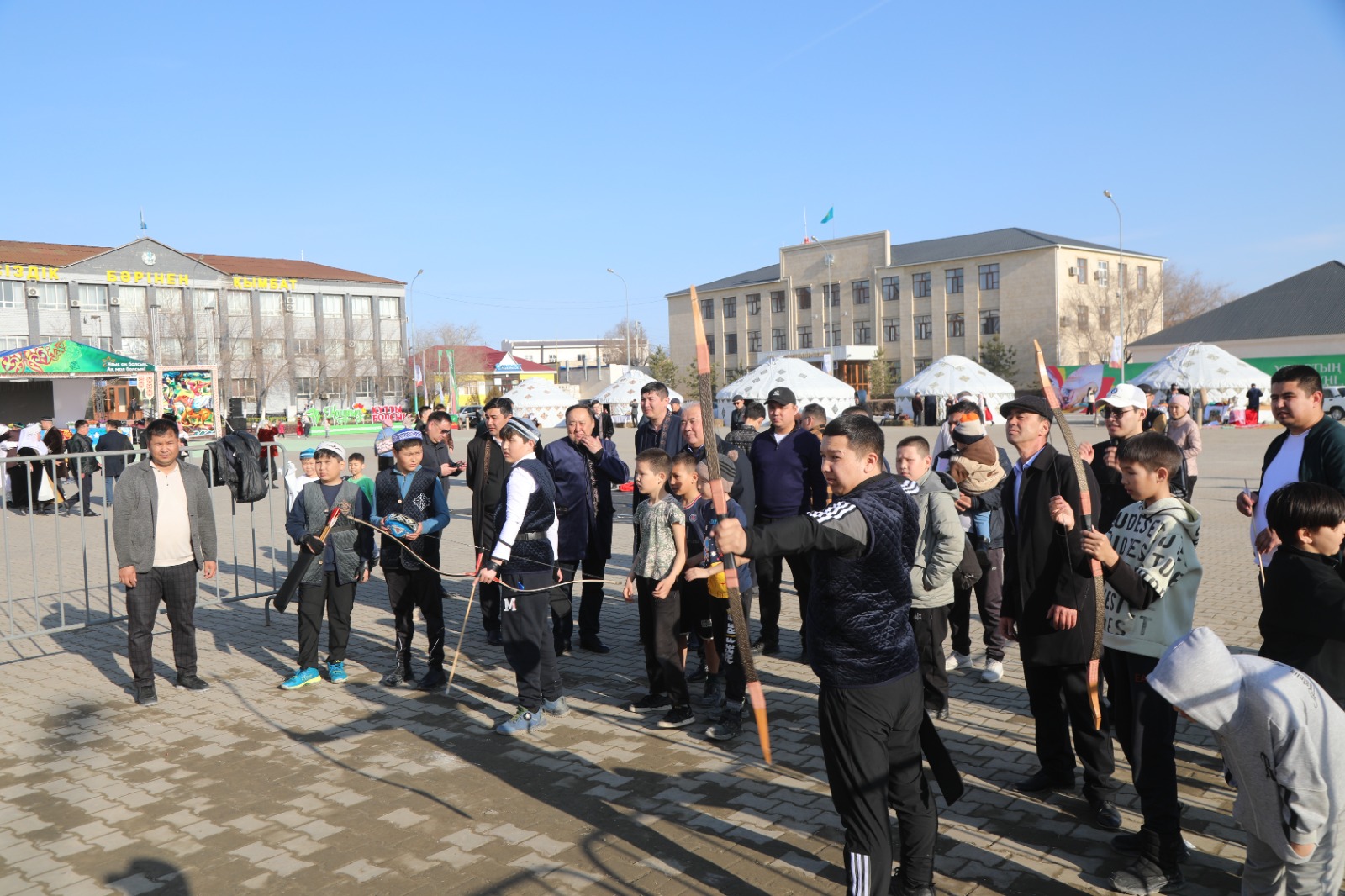 Қайырымдылық күні ерекше шаралармен өрбуде