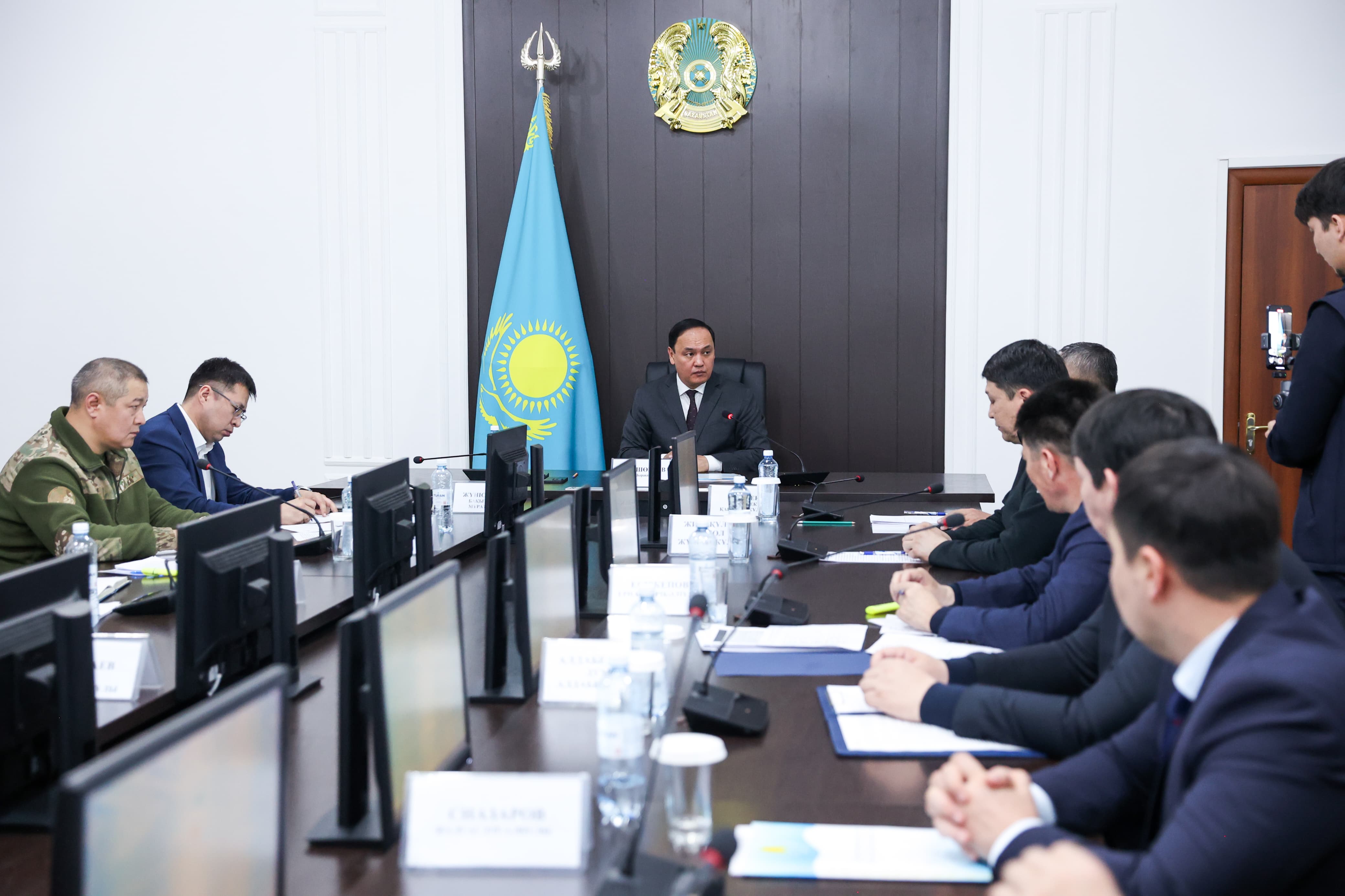 Ербол Карашукеев провел заседание оперативного штаба