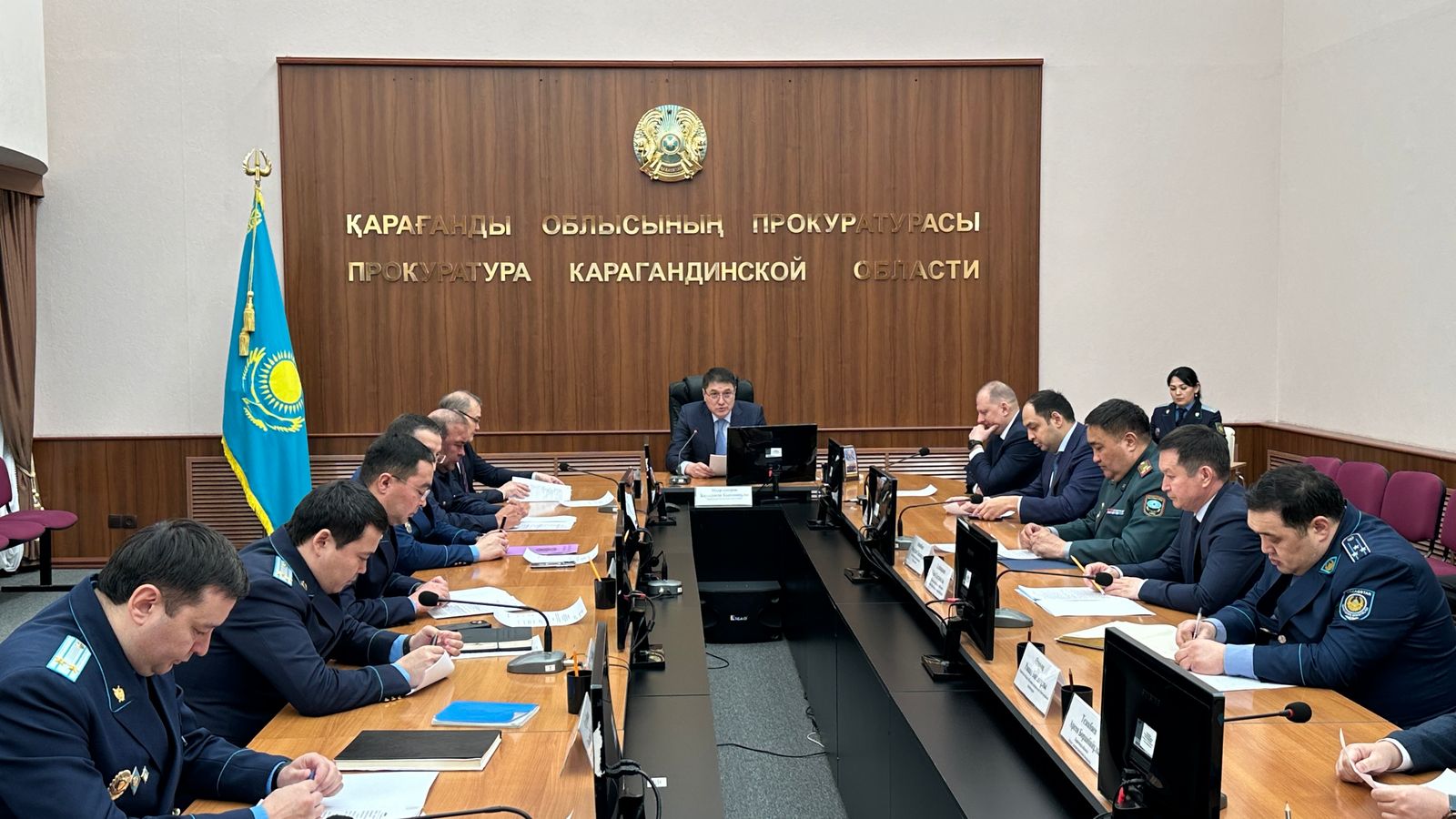 Қарағанды облысында еңбек құқықтарын қорғау және өнеркәсіптік қауіпсіздік мәселелері талқыланды