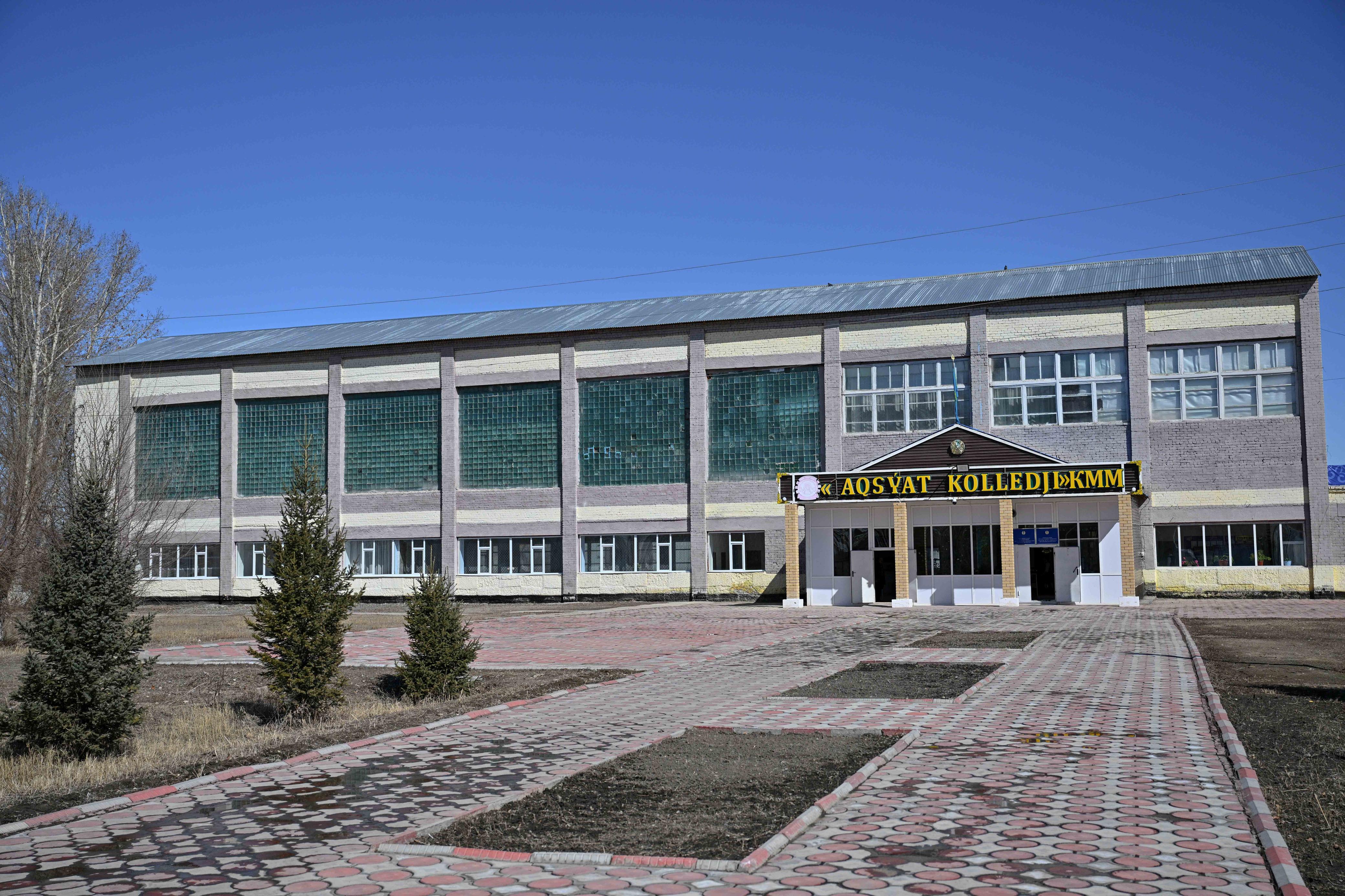 Облыс әкімі Ақсуат ауылындағы колледжде болды