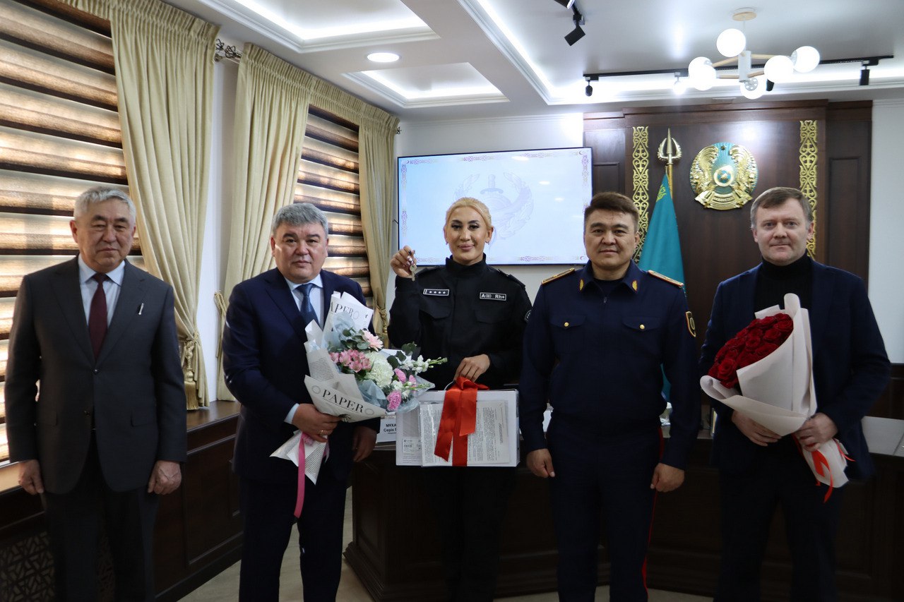 Спортшы әйел-полицейге құрмет көрсетілді