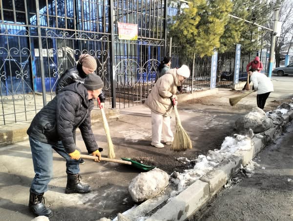 ТҮРКІСТАН: ТӨЛЕБИДЕ ӨТКЕН СЕНБІЛІККЕ 12 МЫҢНАН АСТАМ ТҰРҒЫН ҚАТЫСТЫ
