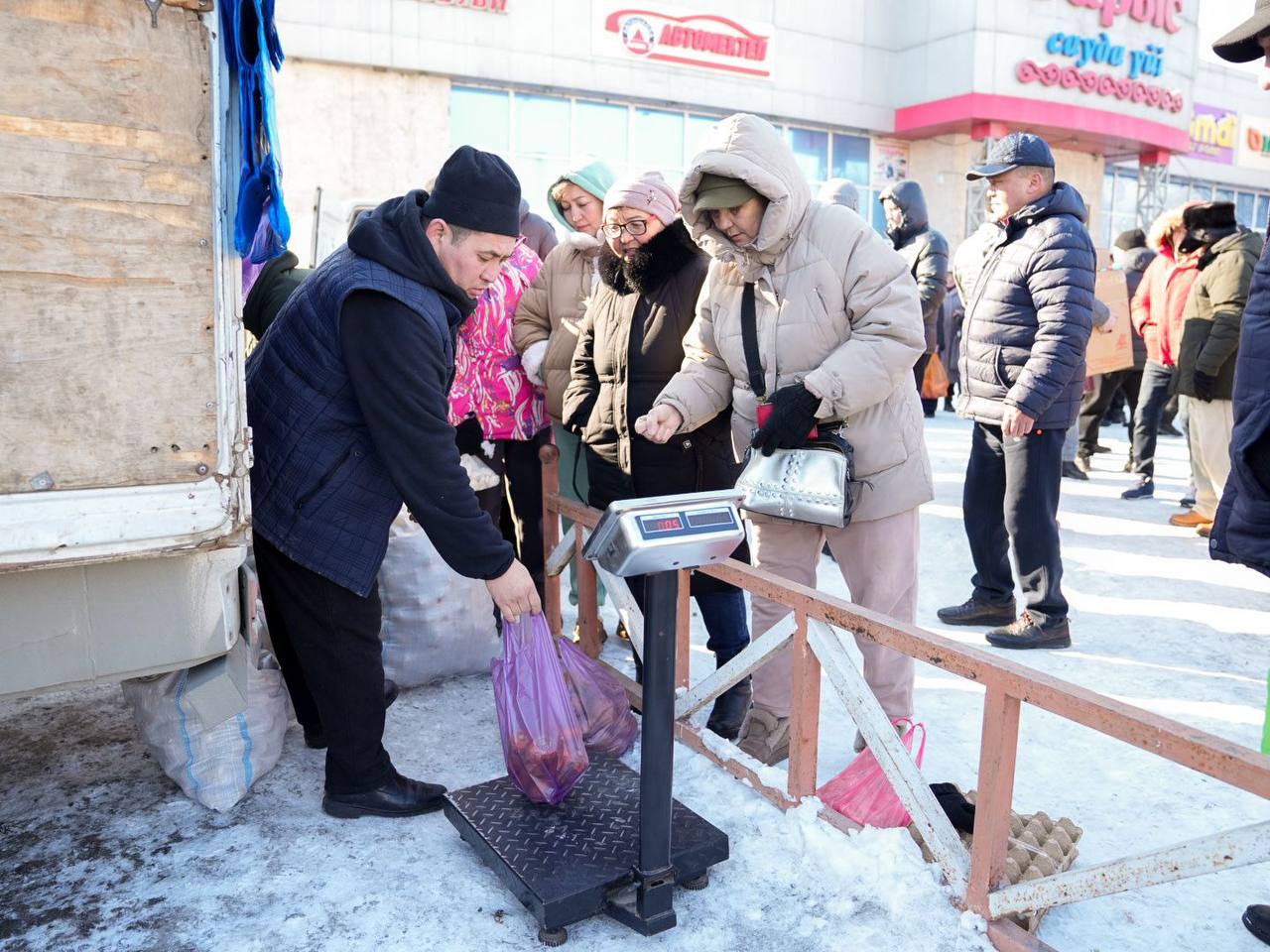 Жергілікті өнімдер тұрғындарға қолжетімді бағада сатылды