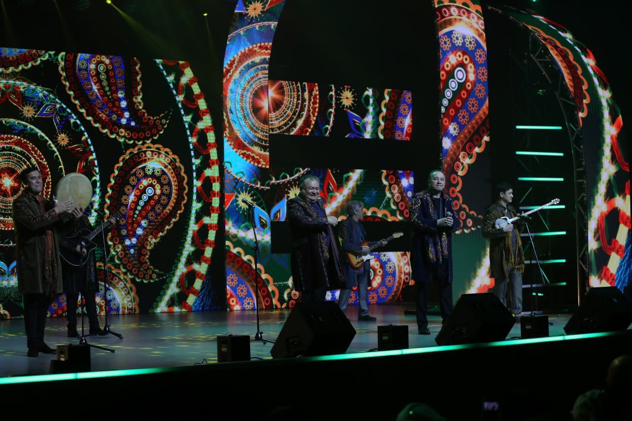 Алматыда Қазақстан халқы Ассамблеясының 30 жылдығы мен Алғыс айту күніне арналған мерекелік концерт өтті
