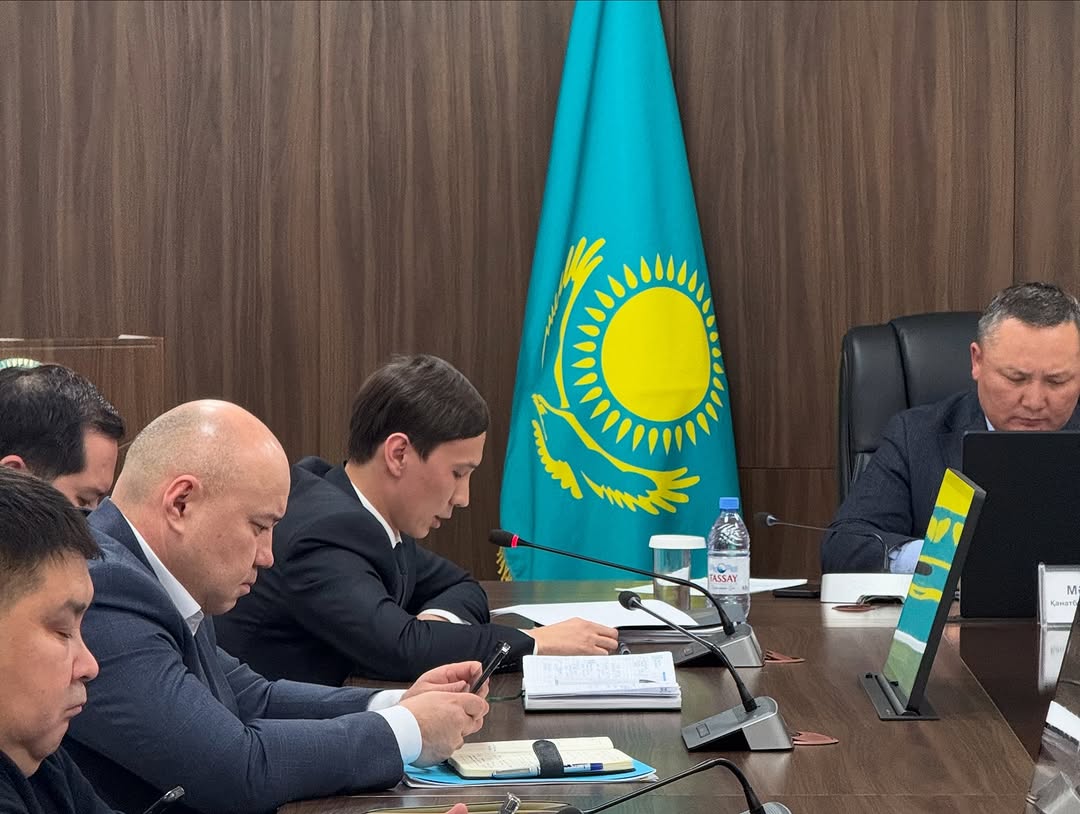 Жамбыл облысы әкімінің орынбасары Қ.Қ.Мәдібектің төрағалығымен Мемлекеттік сәулет-құрылыс бақылау басқармасының өткен 2024 жылы атқарған жұмыстары және 2025 жылға арналған жоспары туралы Басқарма басшысының міндетін атқарушы Н.Мукаев есеп берді.