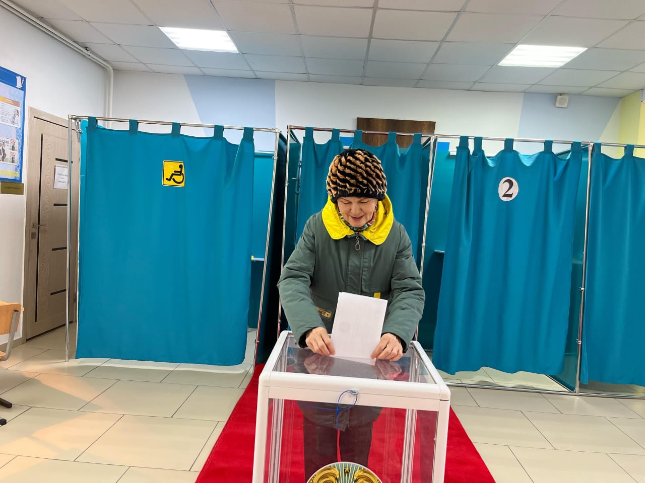 Қосшы қалалық мәслихатының депутатын сайлау бойынша №3 бір мандатты аумақтық сайлау округінде дауыс беру басталды