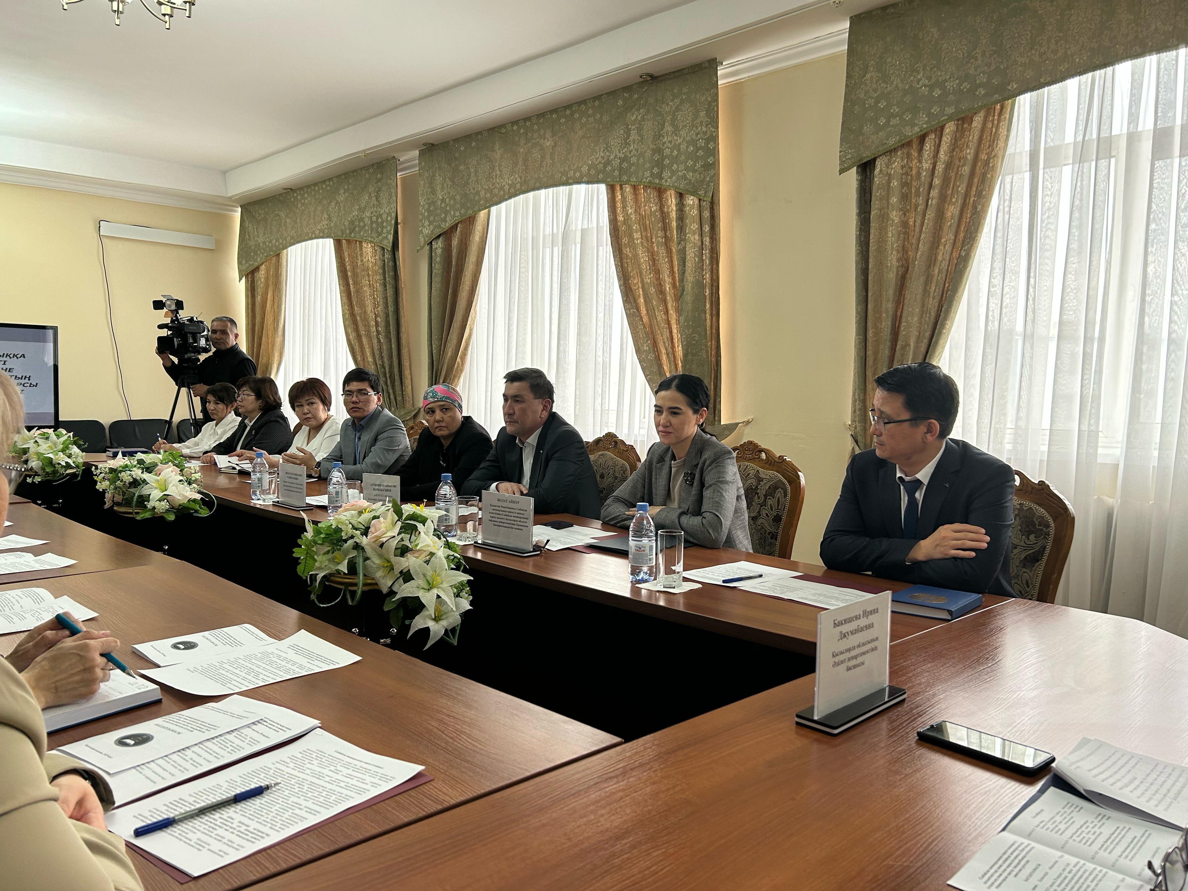 «Заң және тәртіп»: Әділет департаментінің қызметкерлері үшін сыбайлас жемқорлыққа қарсы мәдениет бойынша дөңгелек үстел