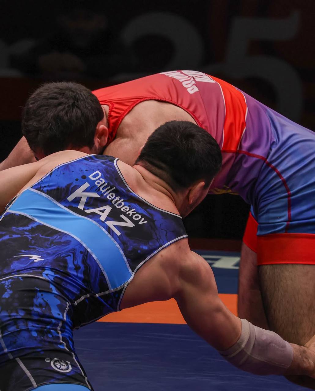 Азамат Даулетбеков завоевал бронзовую медаль на чемпионате Азии в Аммане