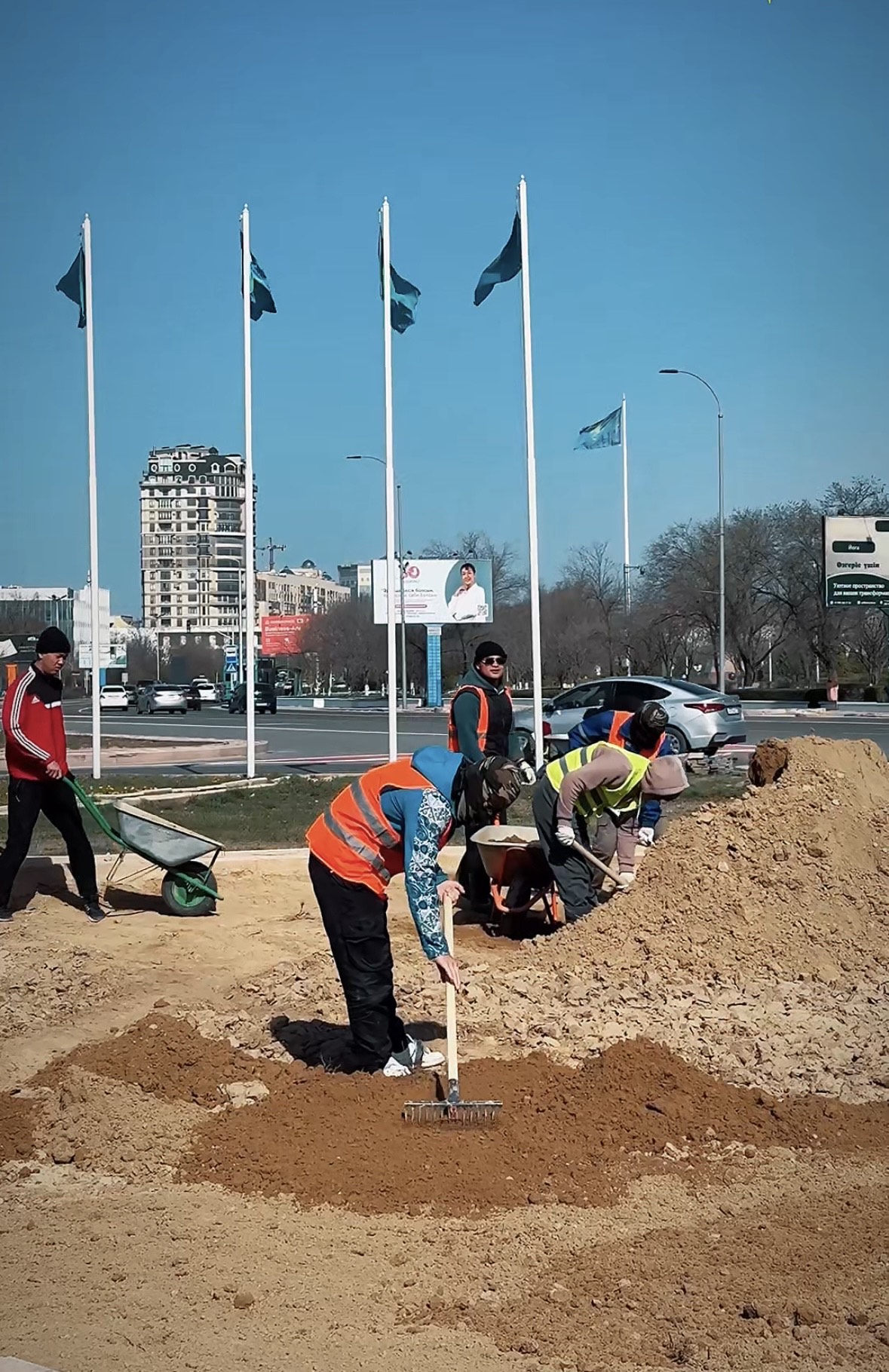 Ақтауды абаттандыру жұмыстары жалғасып жатыр