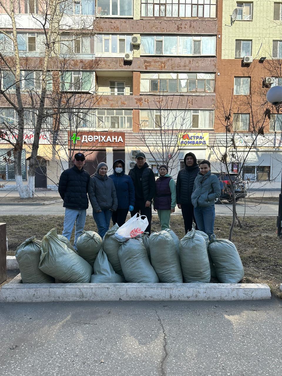 Принято участие в общегородском субботнике
