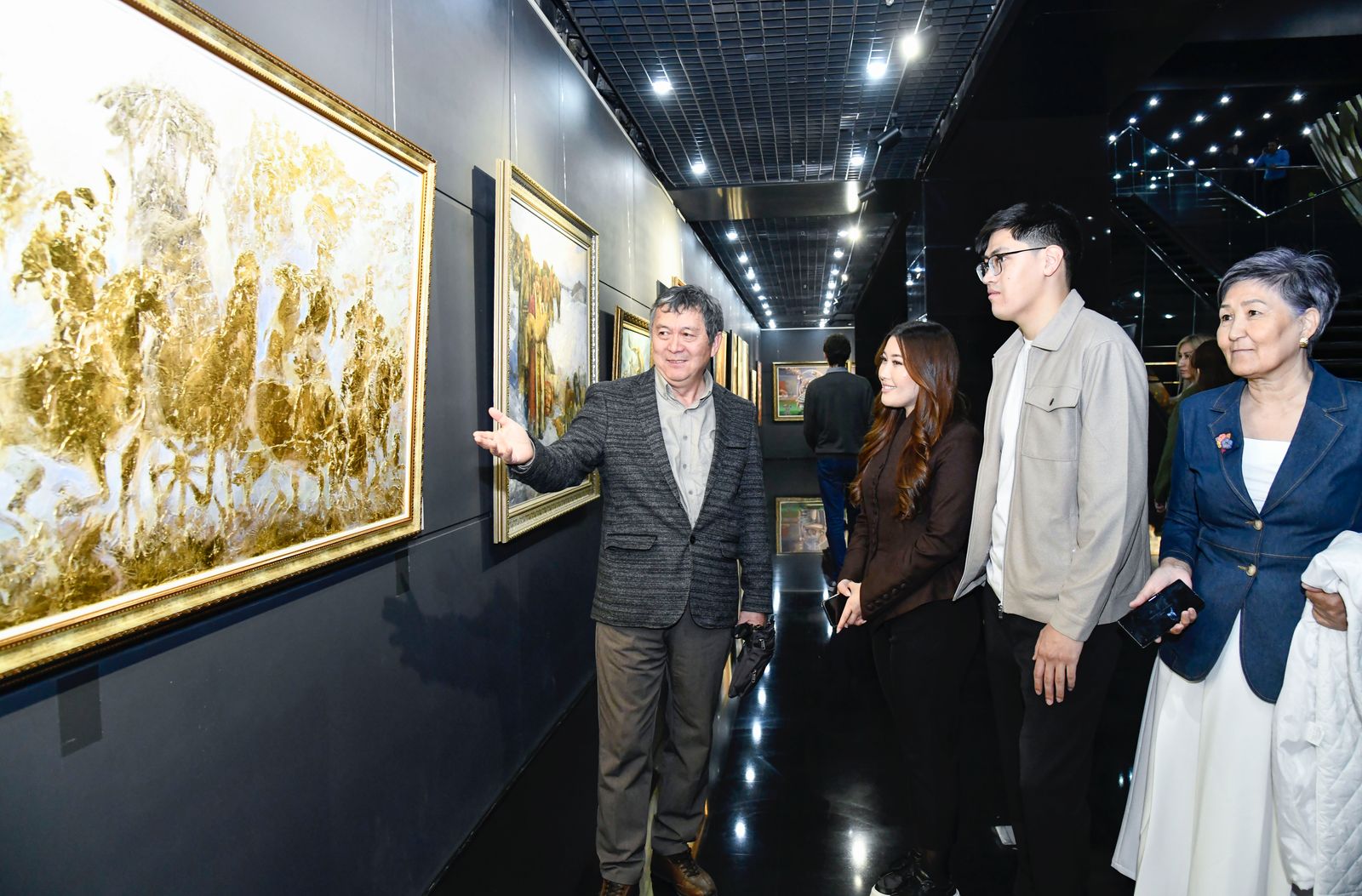 «Ұлттық құндылықтар: салттың сырлы бейнесі» атты республикалық байқауға 137 қазақстандық суретші қатысты