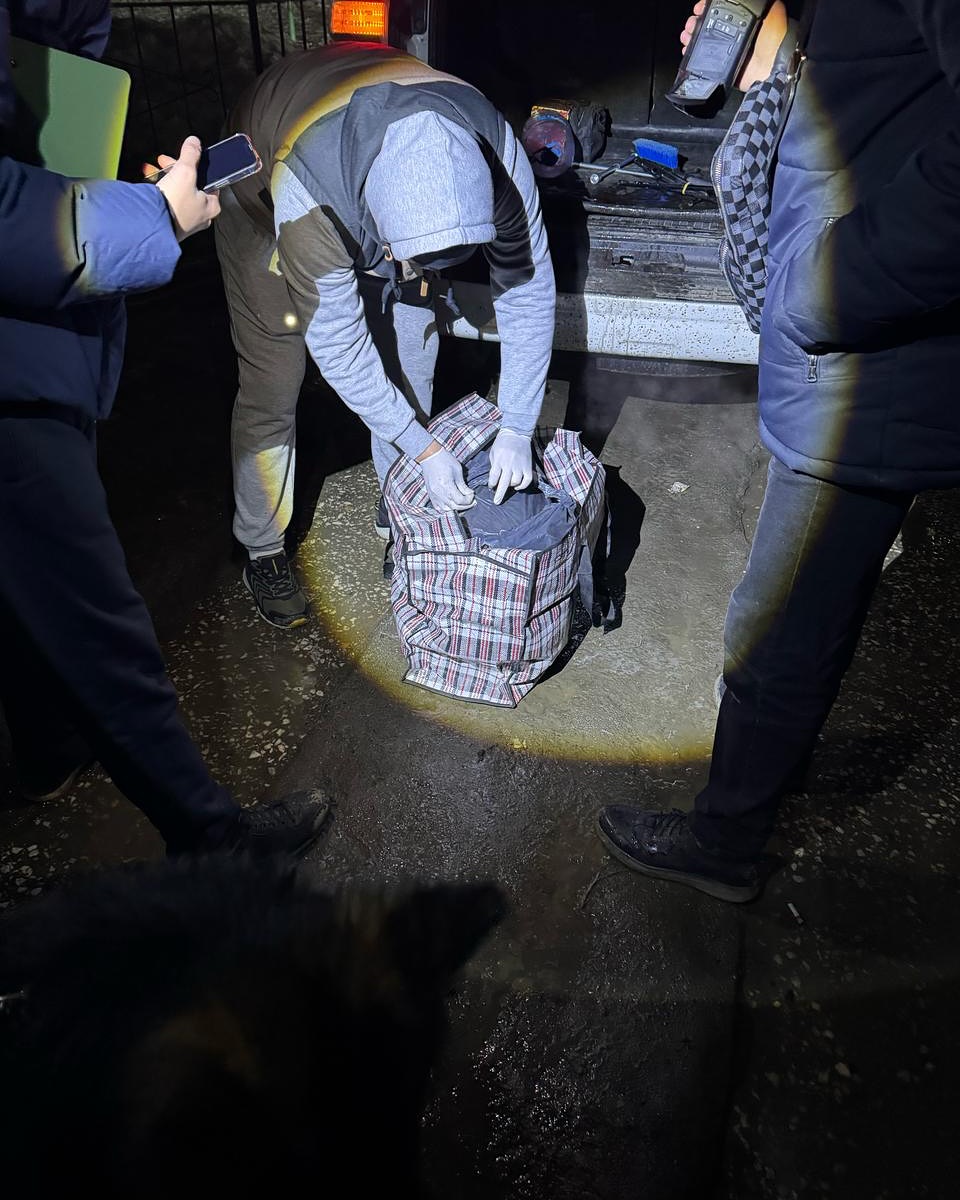 Заң және тәртіп: Ақтөбеде көрші өңірлерден есірткі жеткізу арнасы жойылд